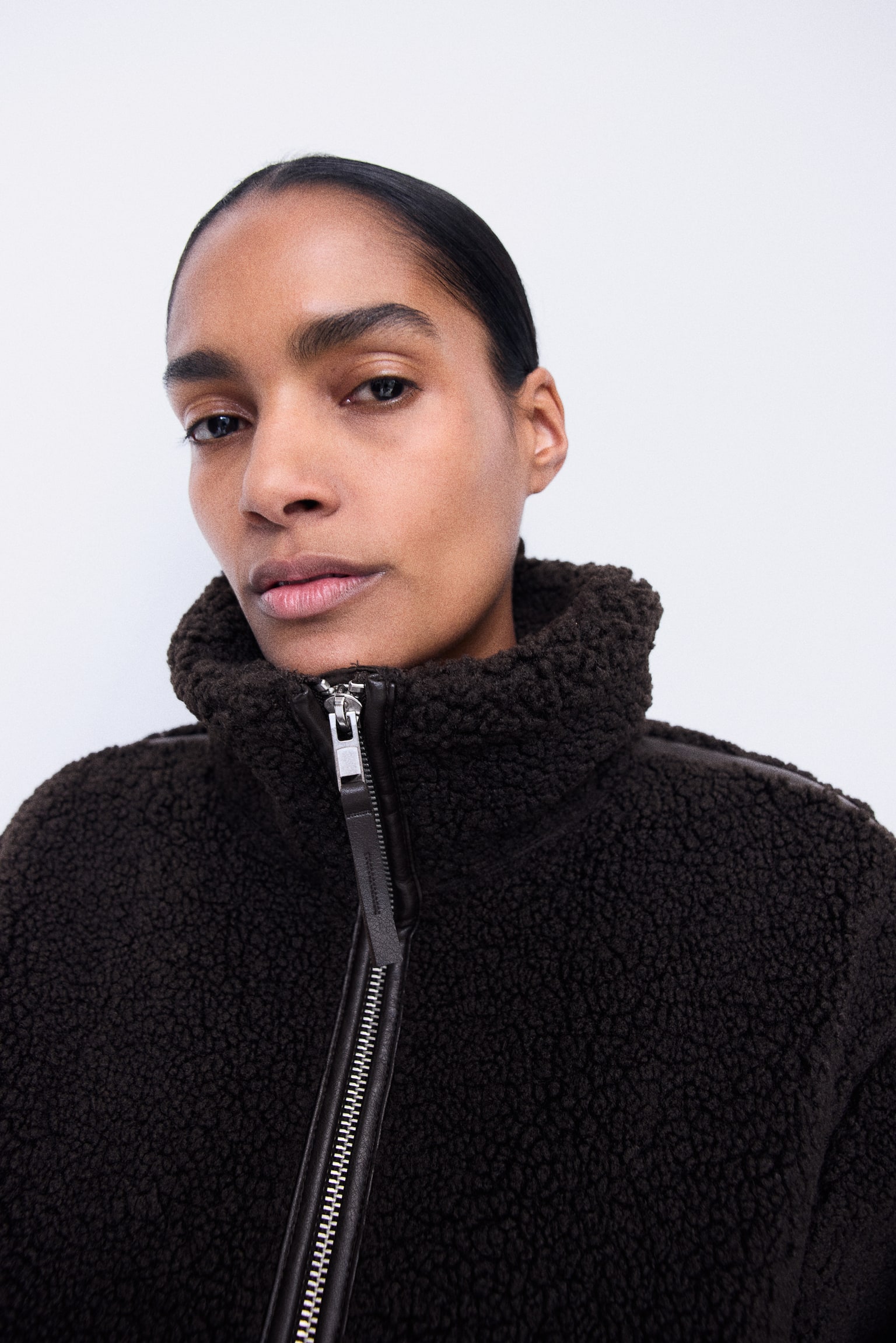 Женская куртка H&M Mama Teddy Fleece, цвет: Тёмный коричневый — фото 5
