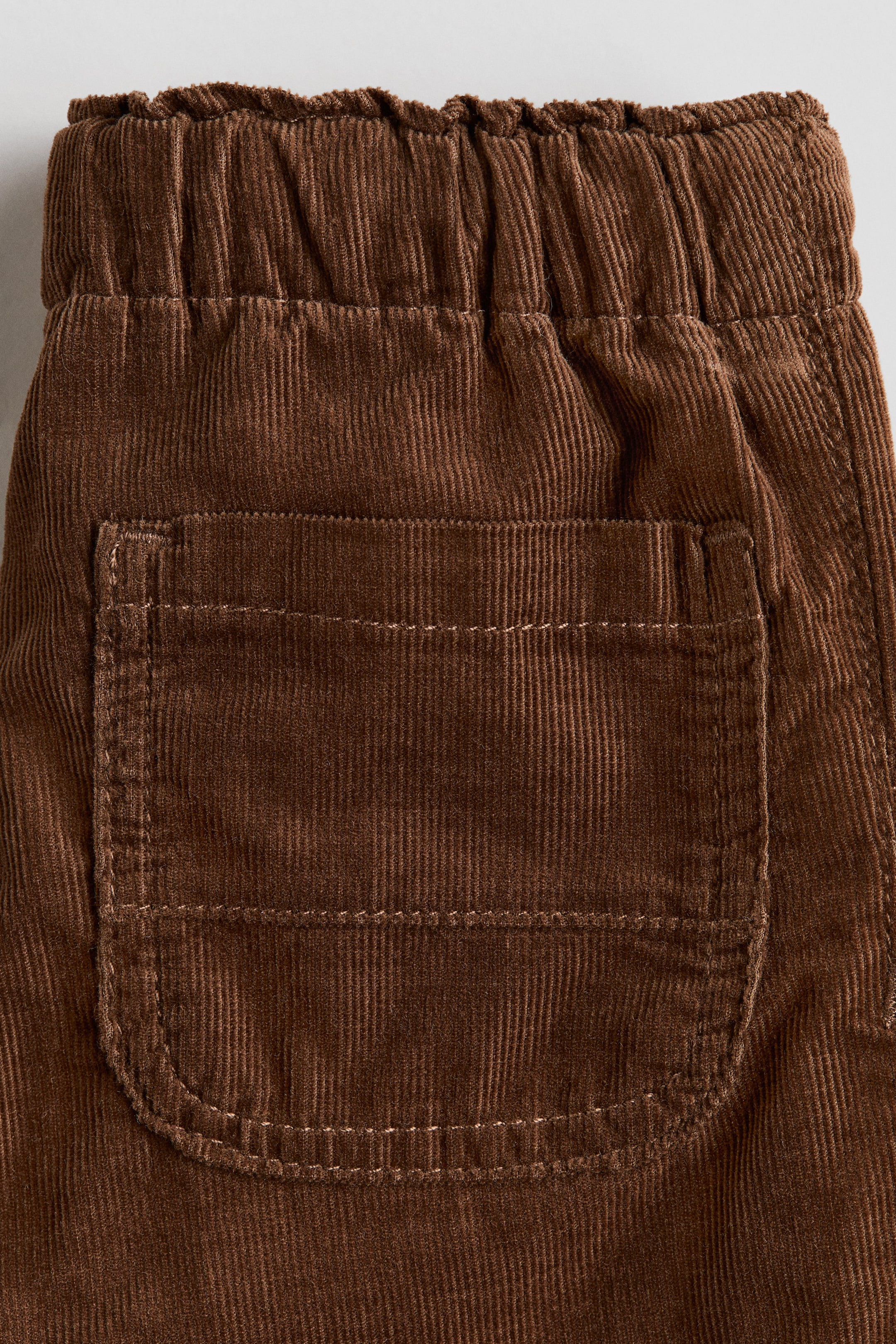 Pantalon jogging en velours de coton côtelé