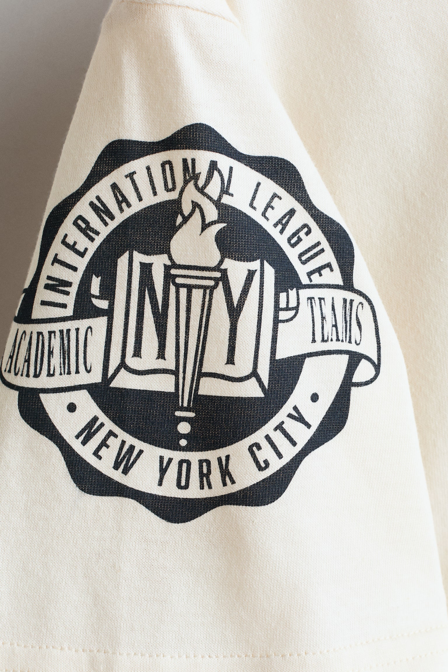 T-shirt i bomull med trykk - Cream/NYC/Sort/Graffiti/Hvit/Marmor/Lys turkis/Mønstret/Lys blå/Batikkmønstret/Hvit/Mønstret/Hvit/Mønstret/Sort/Skjelett - 4