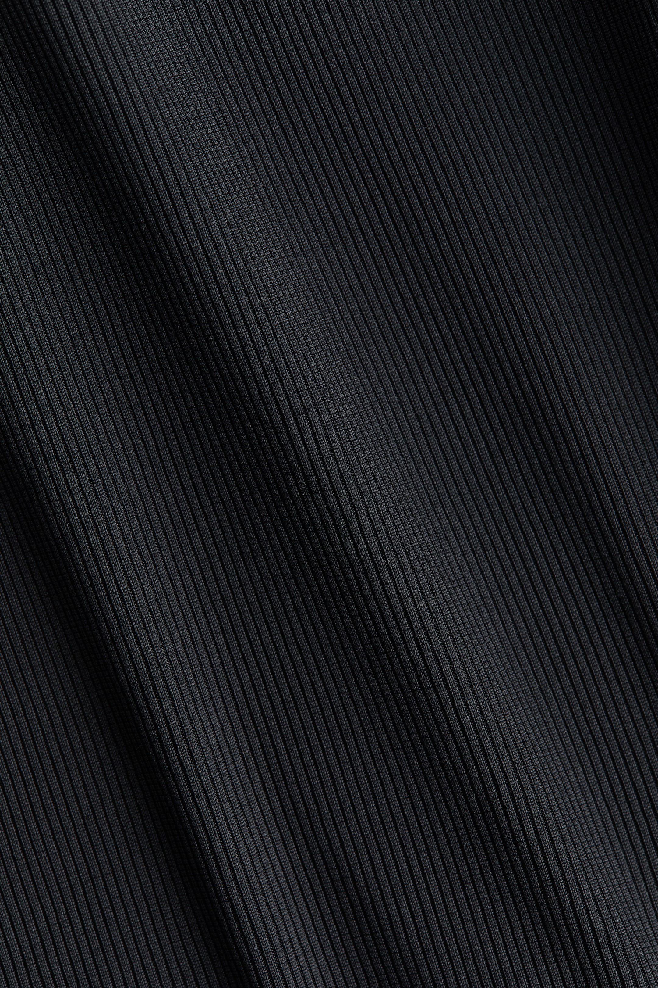 Xem ảnh lớn hơn: Áo ba lỗ liền áo ngực COOLMAX® - Màu đen - Ladies | H&M VN 5