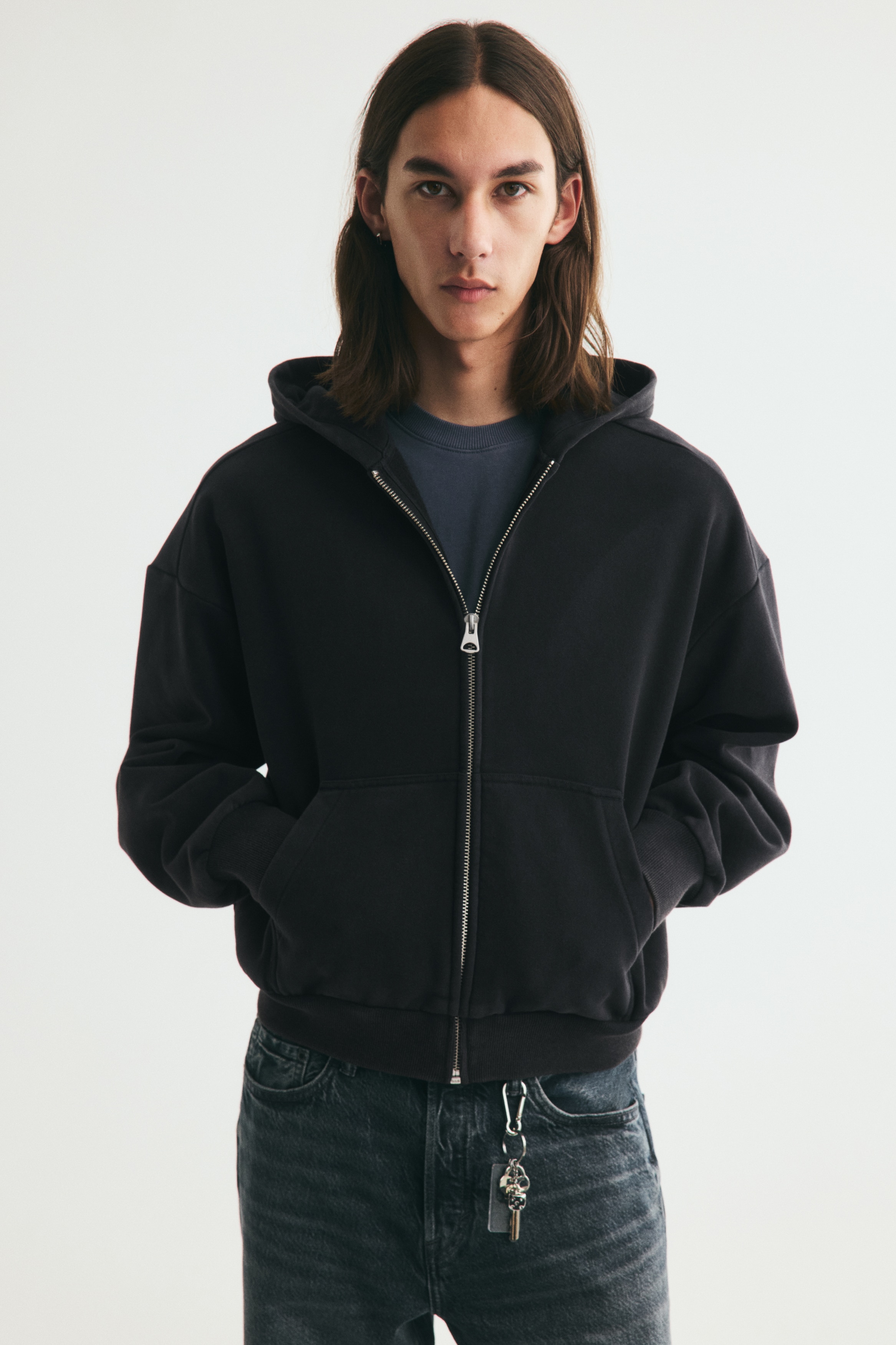Oversized Fit Zip-through hoodieModel