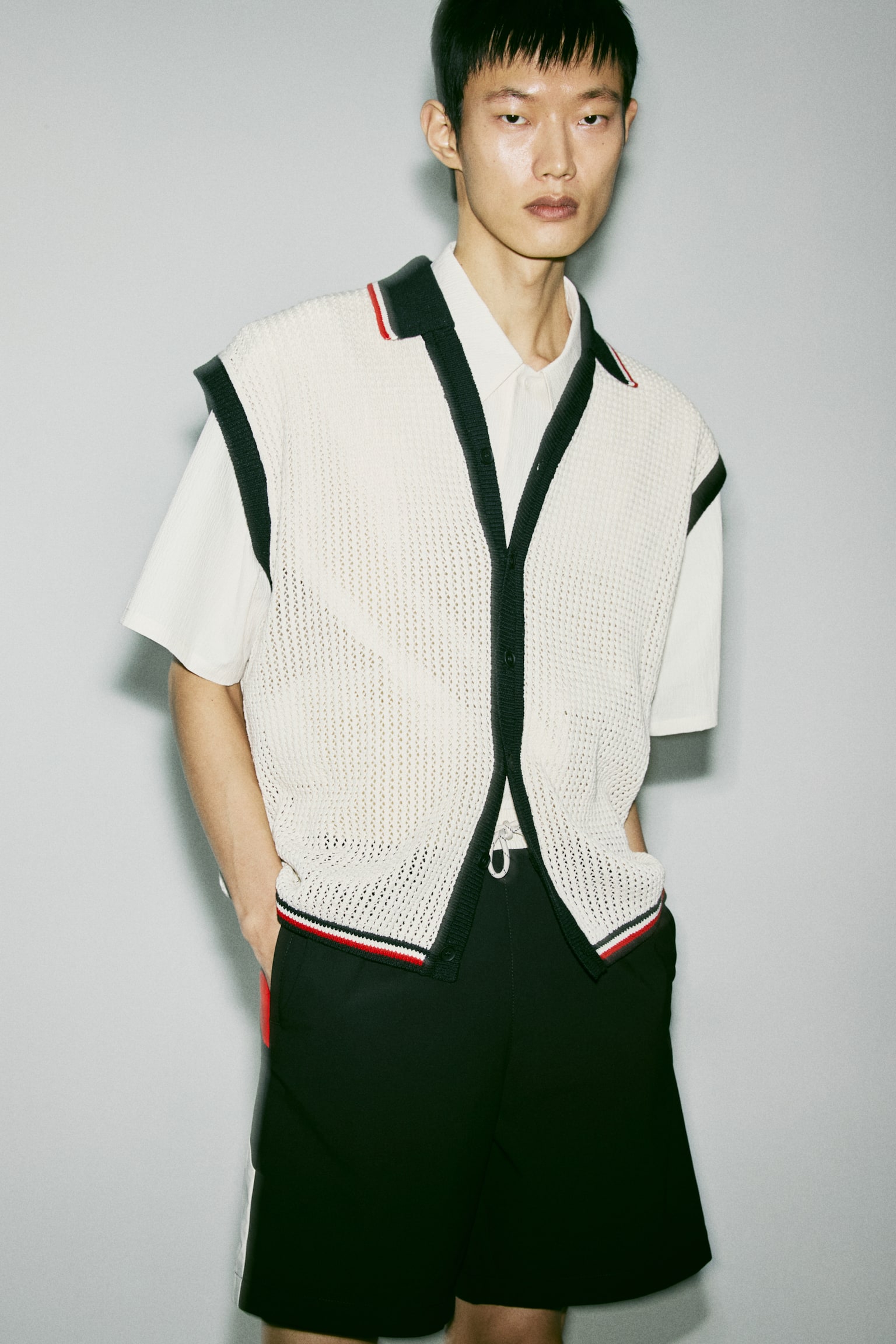 Loose Fit Textured-knit vest - Light beige/Colour block/Black - 2