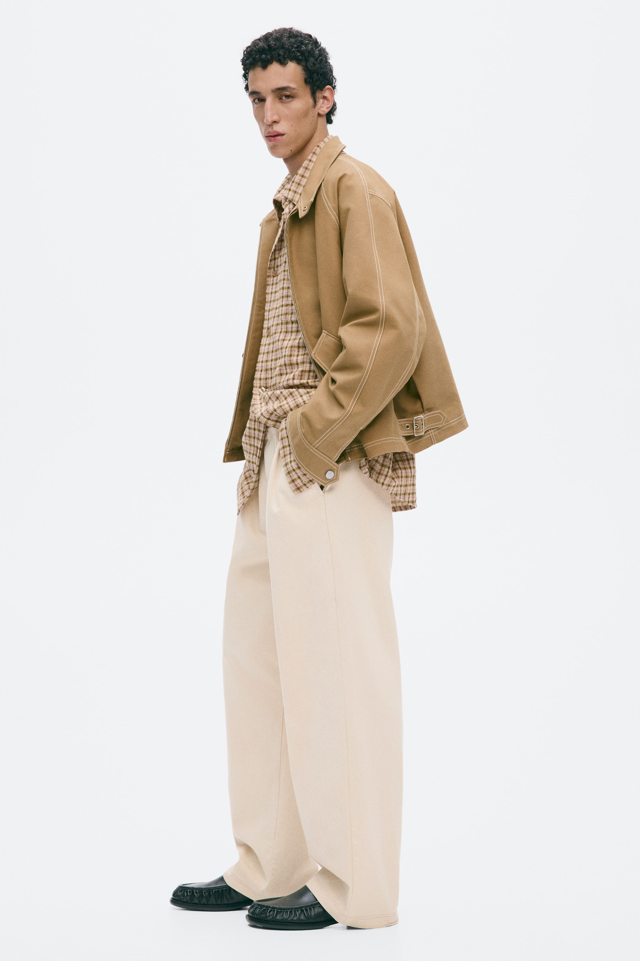 Loose-Fit Denim Pants