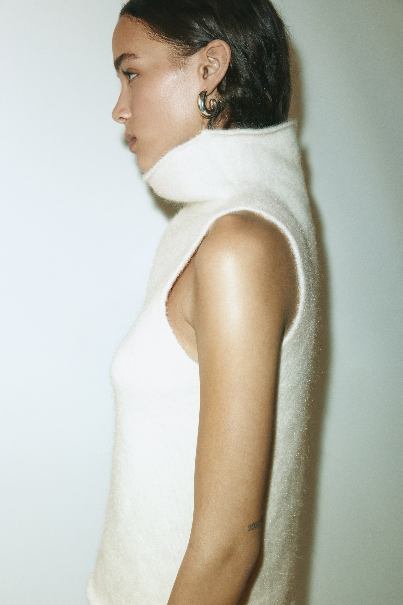 Top tricotat cu guler înalt - Crem/Maro-închis - 3