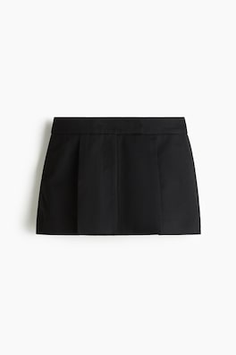 Dressad kort byxkjol
