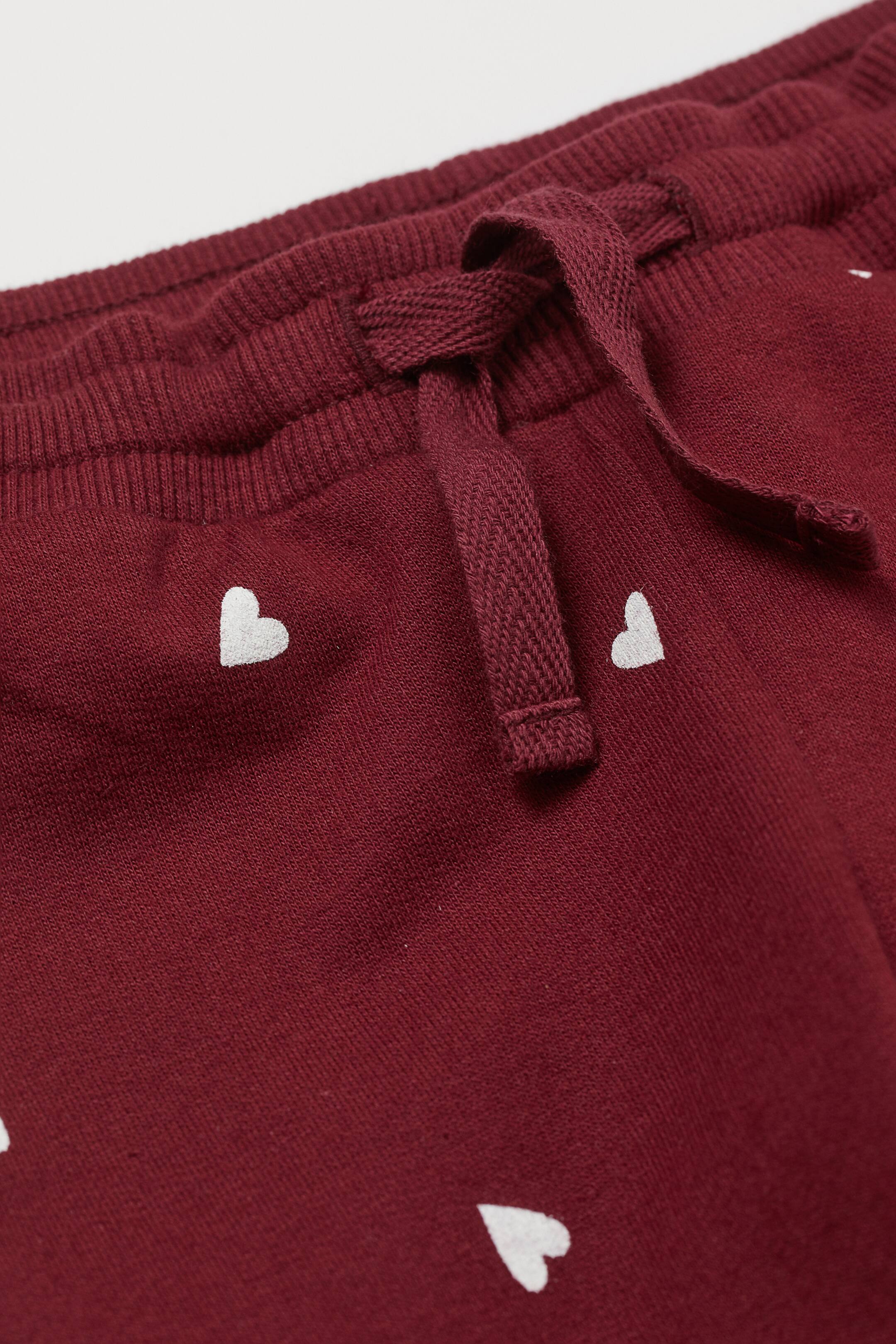 View larger image: 2-piece sweatshirt set - Dark red/Hearts - Kids | H&M HK 2