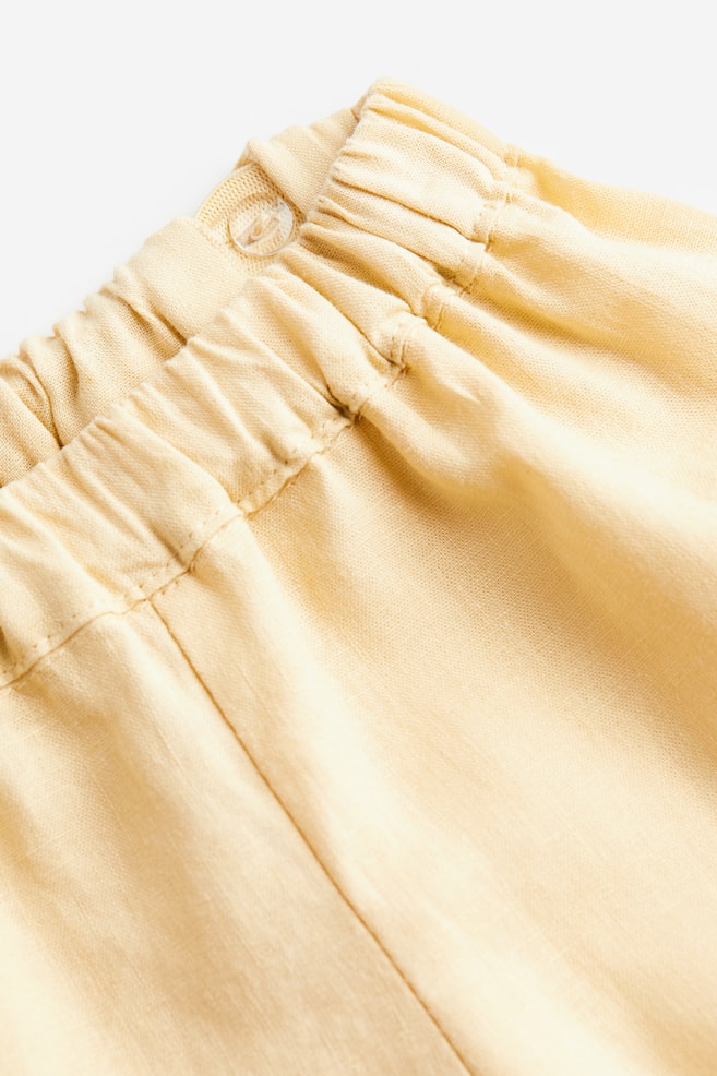 2-piece linen-blend set - Light yellow/Light beige/Floral - 2