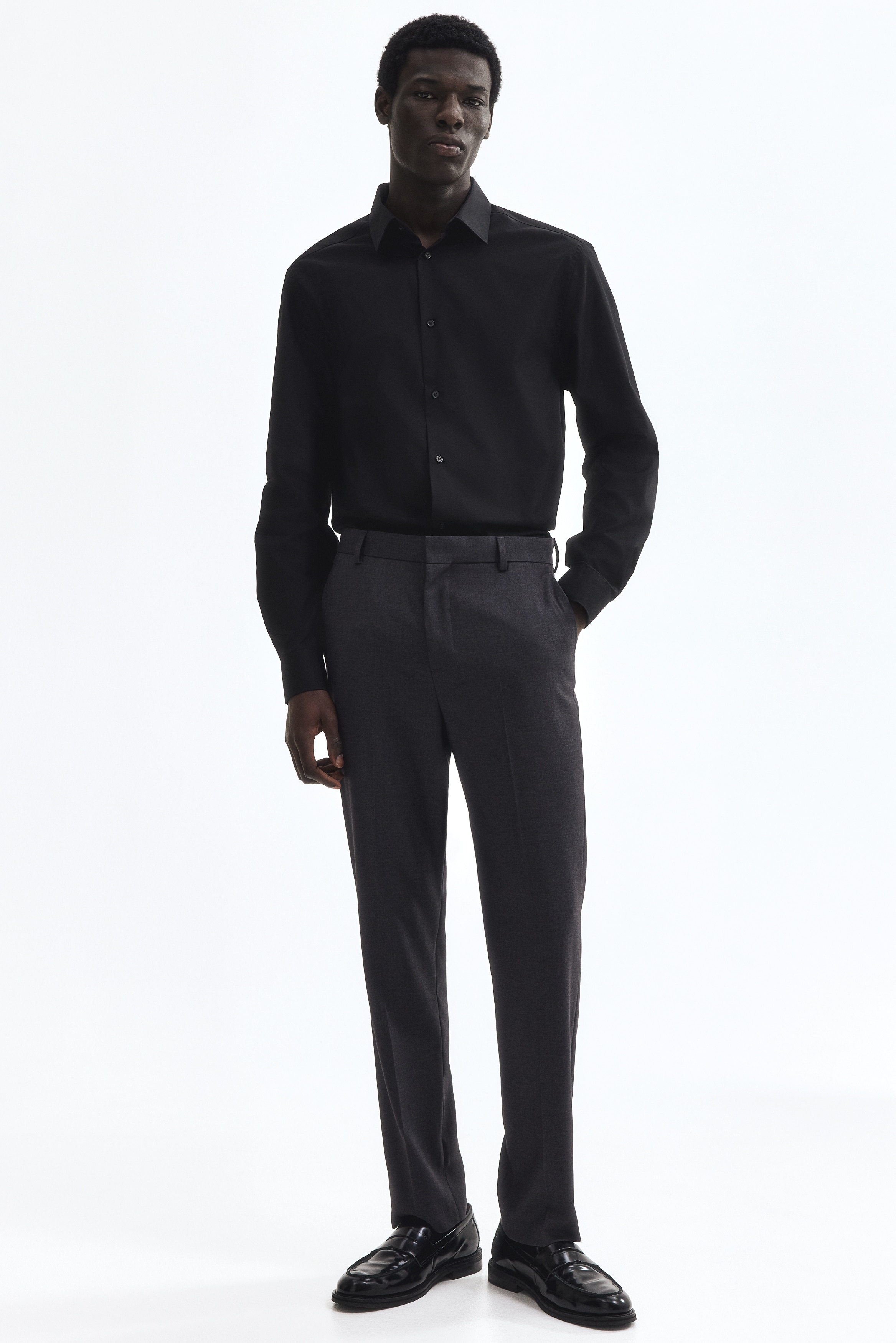 muscle fit dress shirt h&m Men's Relaxed Fit Leather Pleated Trousers - Black - W32