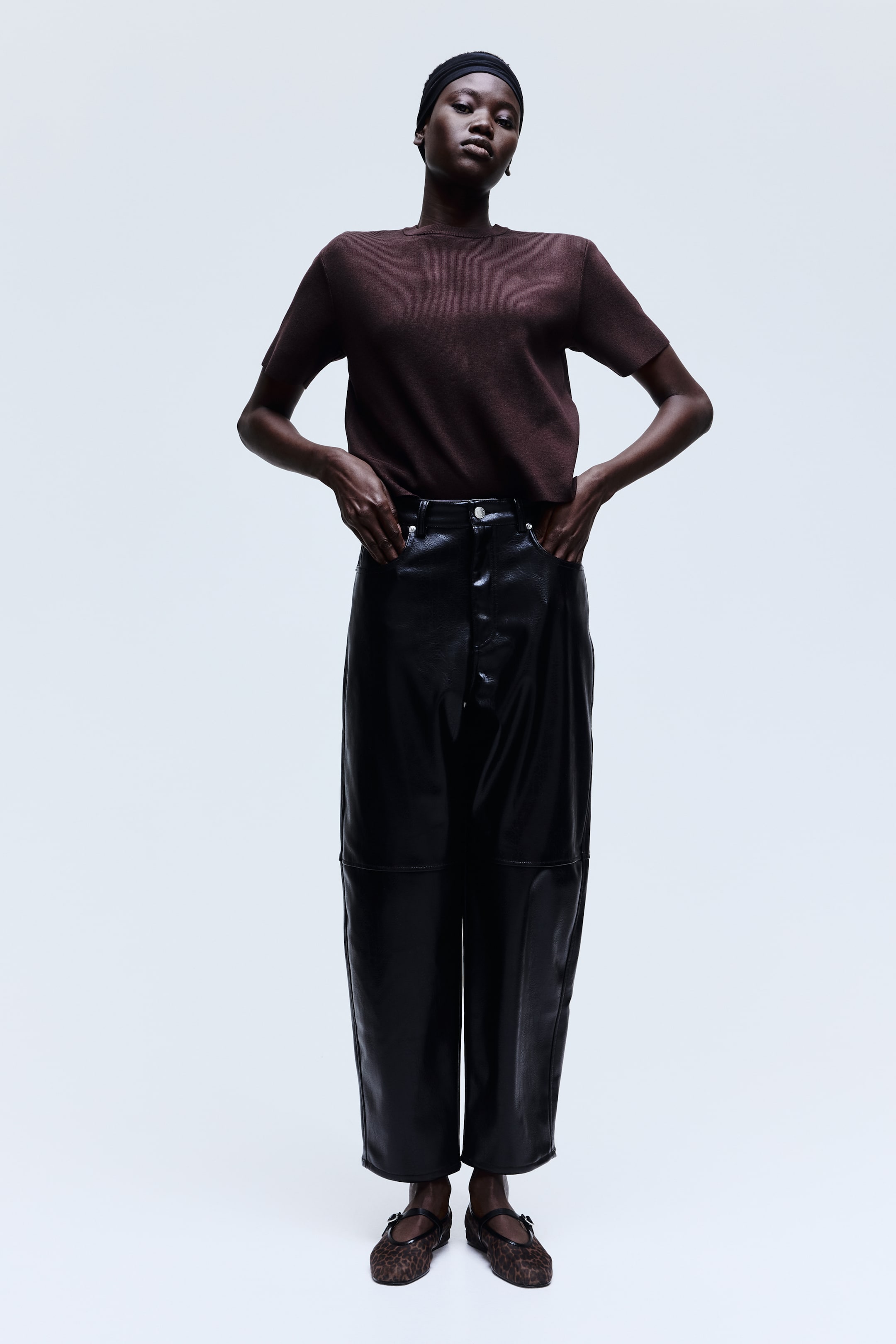 View larger image: Fine Knit Tee - Dark brown - Ladies | H&M AU 1