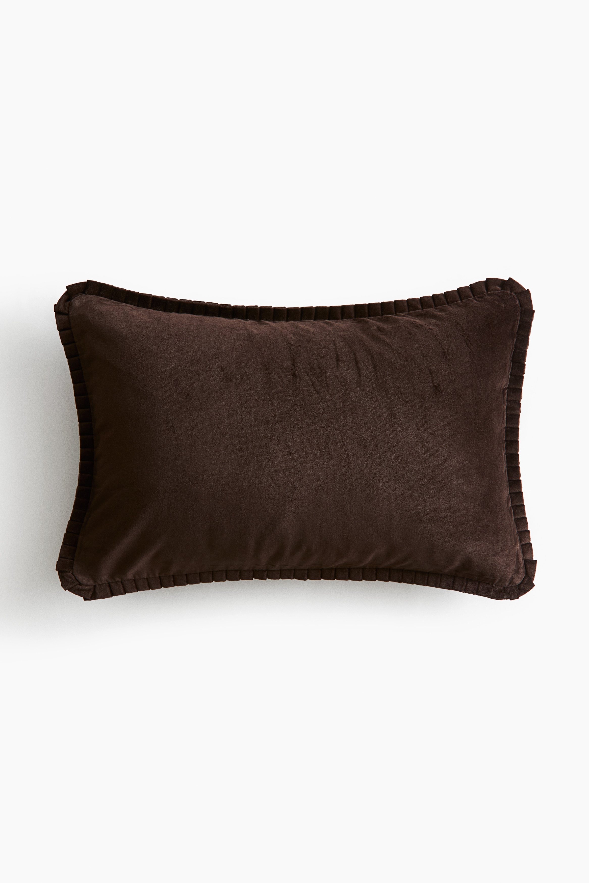 Pleat-detail velvet cushion coverModel