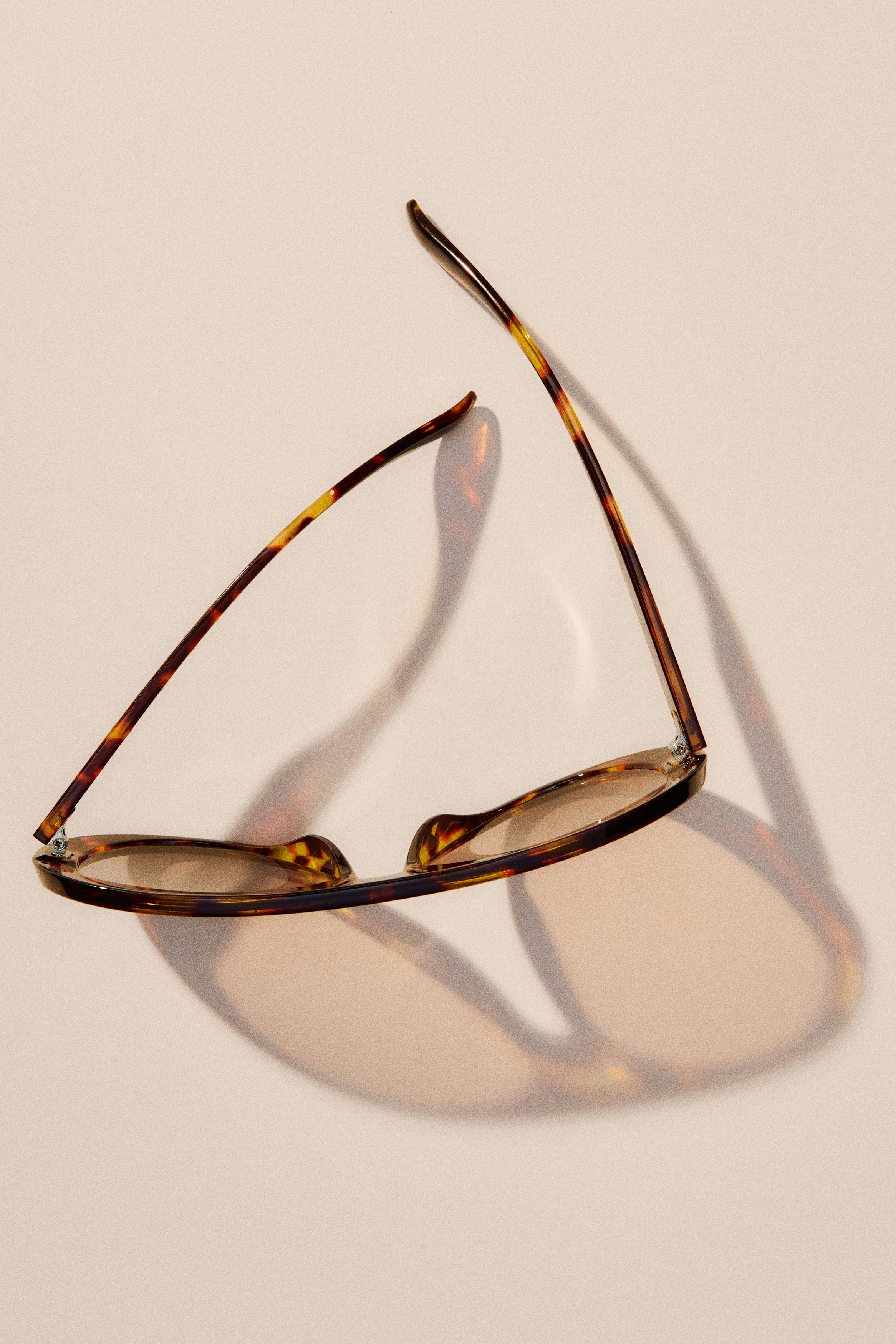 Aviator-style sunglasses - thumbnail 5