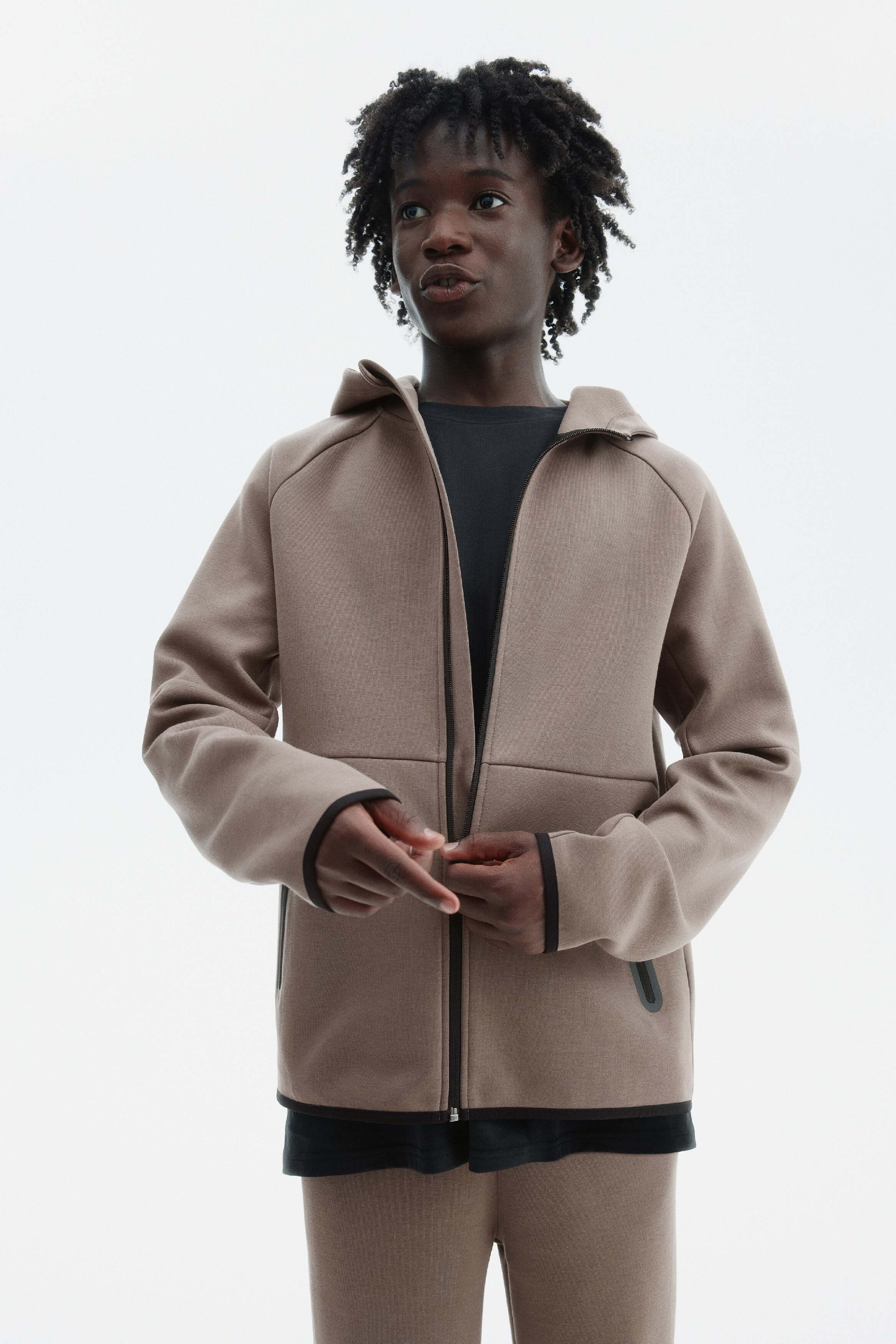 【H&amp;M】DryMove パイピングディテールフーデッドスポ b0612c882595048f9aa7be7ed02850