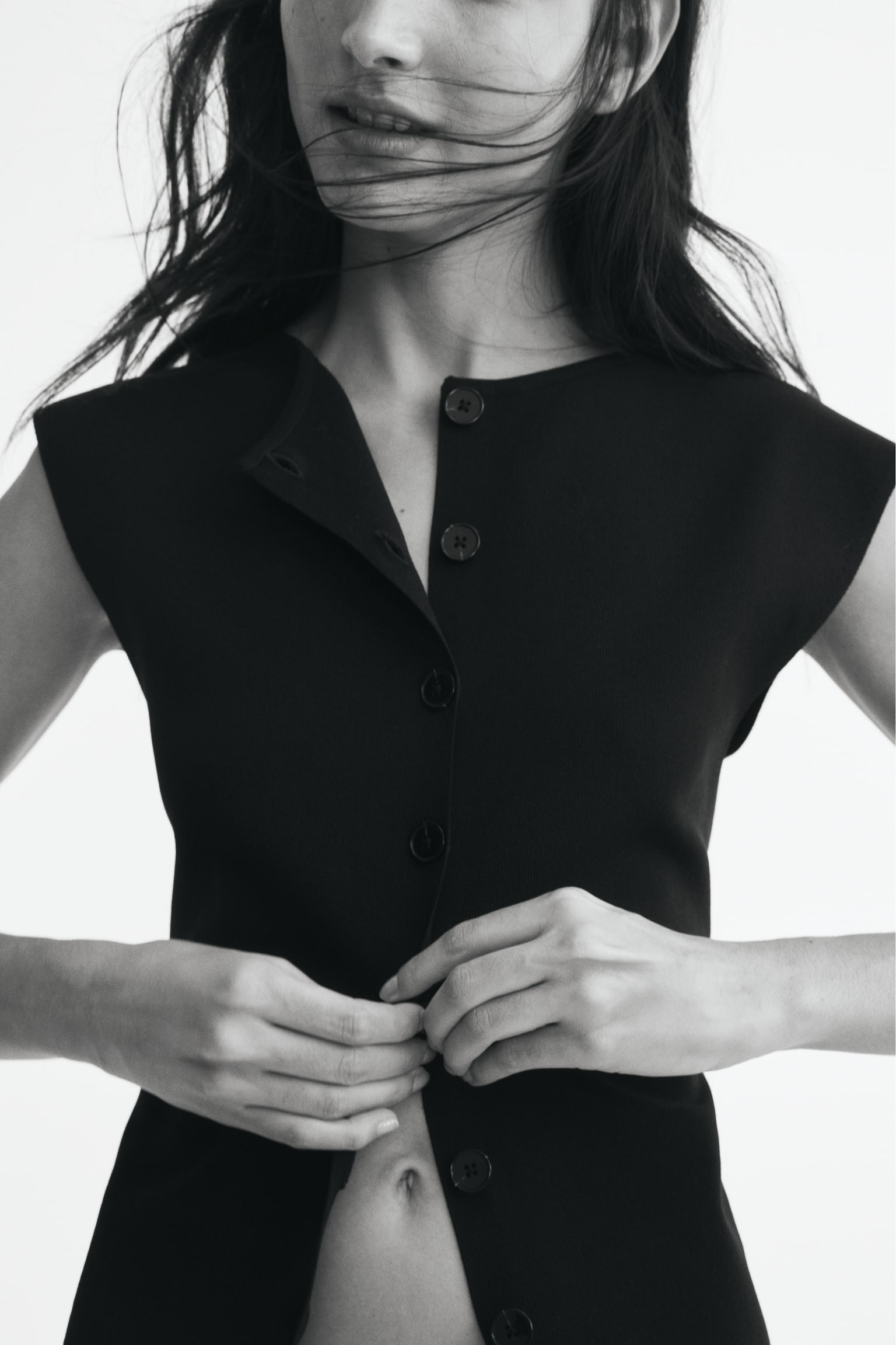Женский жилет H&M Boat-Neck Rib-Knit Vest, цвет: Чёрный — фото 4