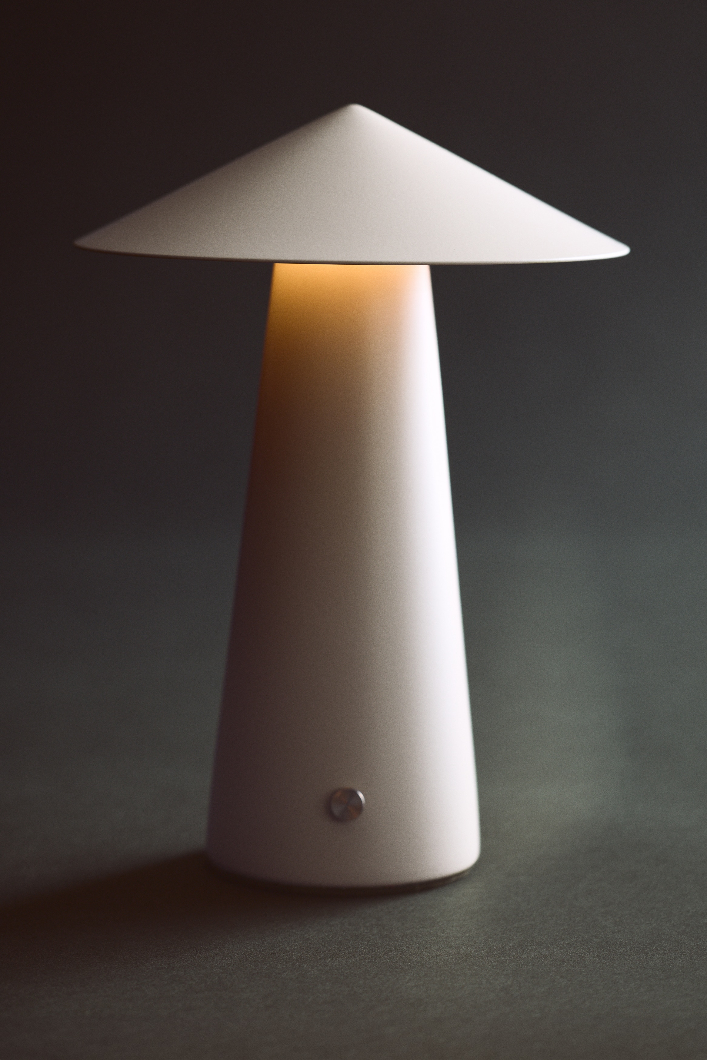 Dobíjecí stolní lampa - Krémová/Žlutá/Hnědá/Bílá/Světle růžová/Stříbrná/Černá