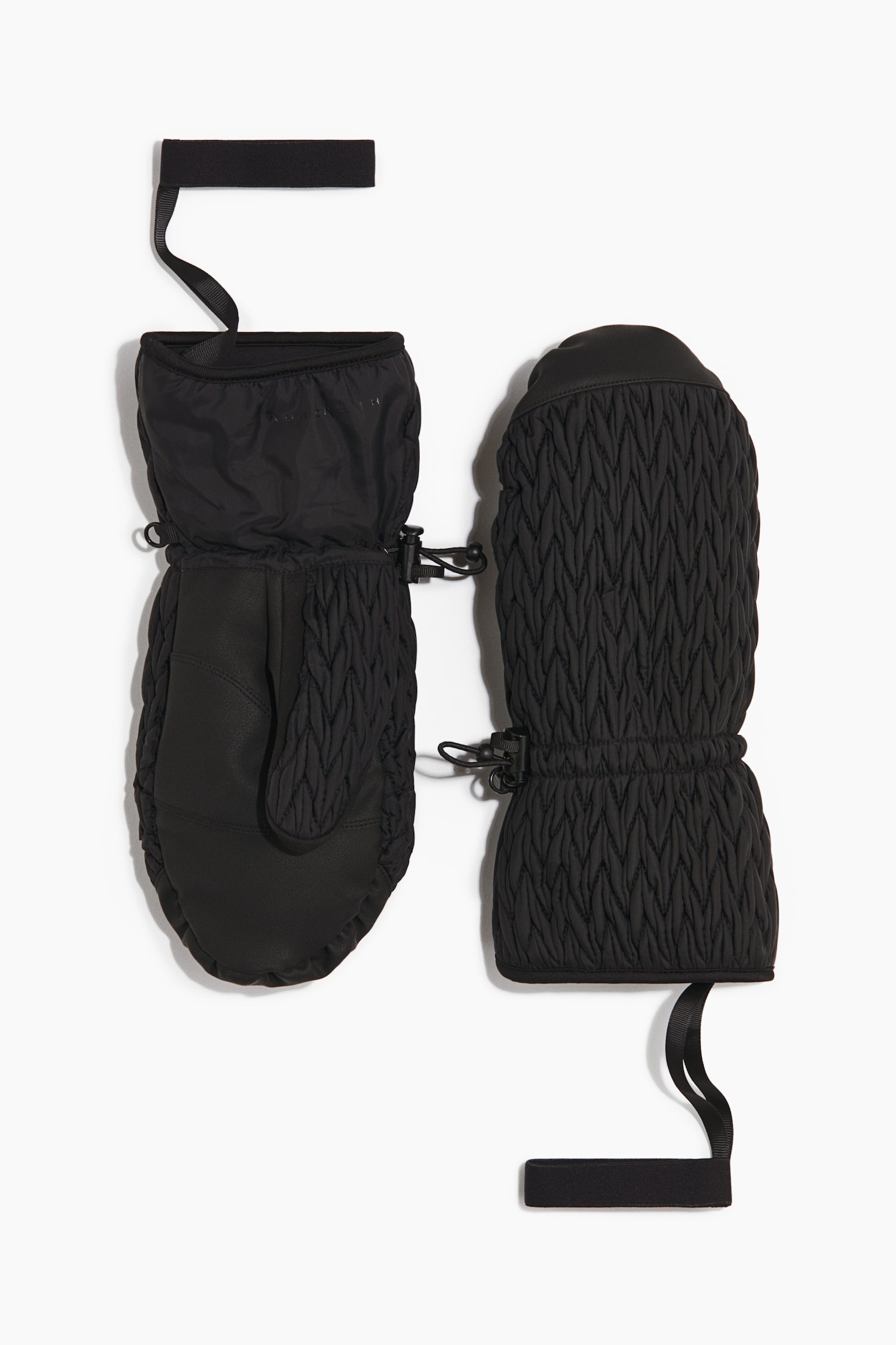 Женские перчатки H&M Quilted Ski Mittens, цвет: Чёрный — фото 1