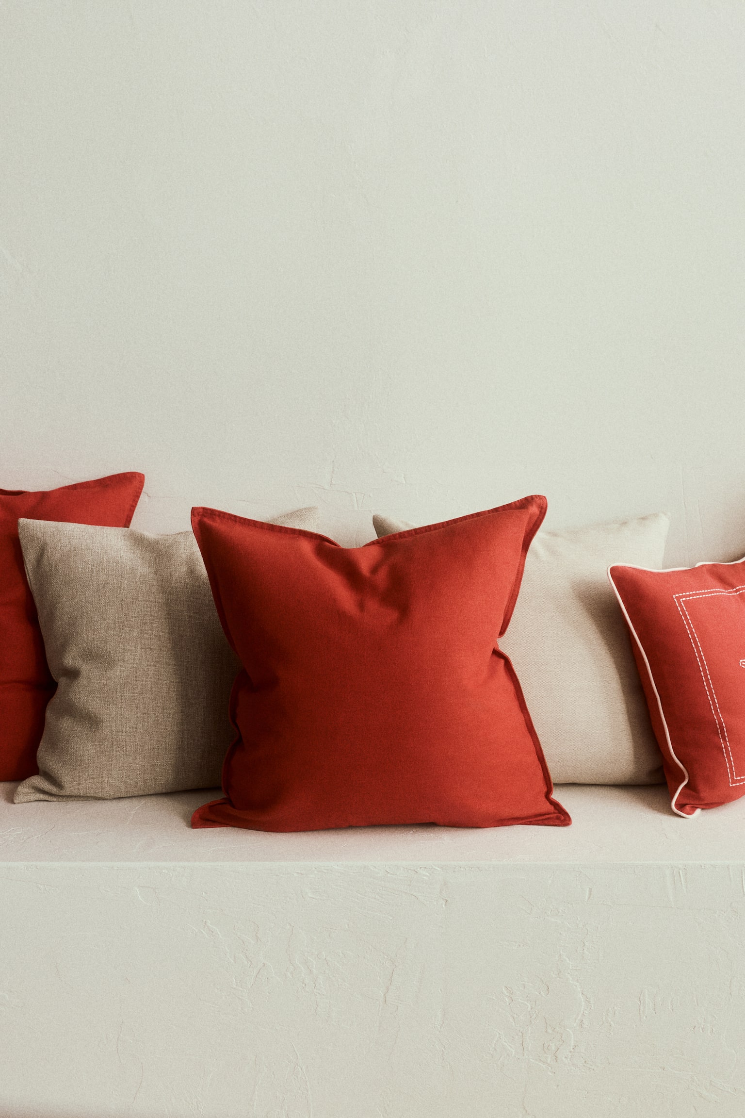 Linen-blend cushion cover - 2