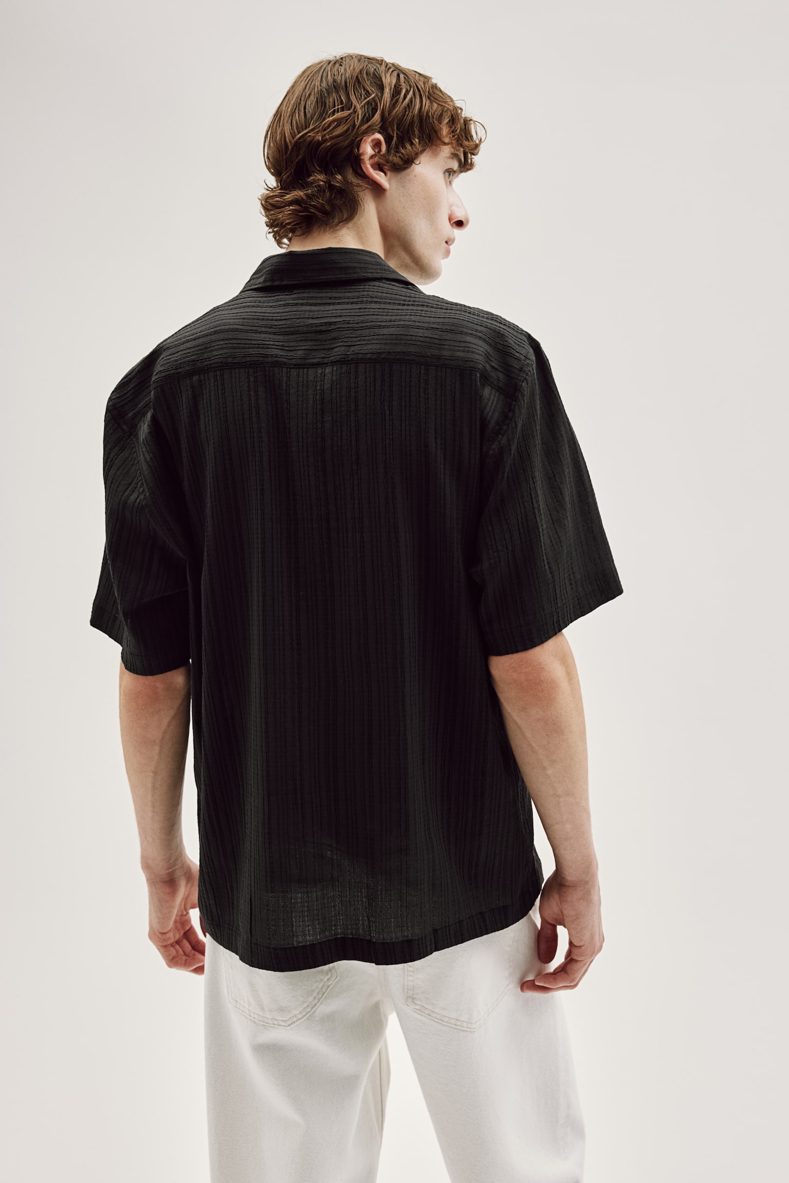 Regular Fit Textured Short Sleeve Shirt - Black/White - 6