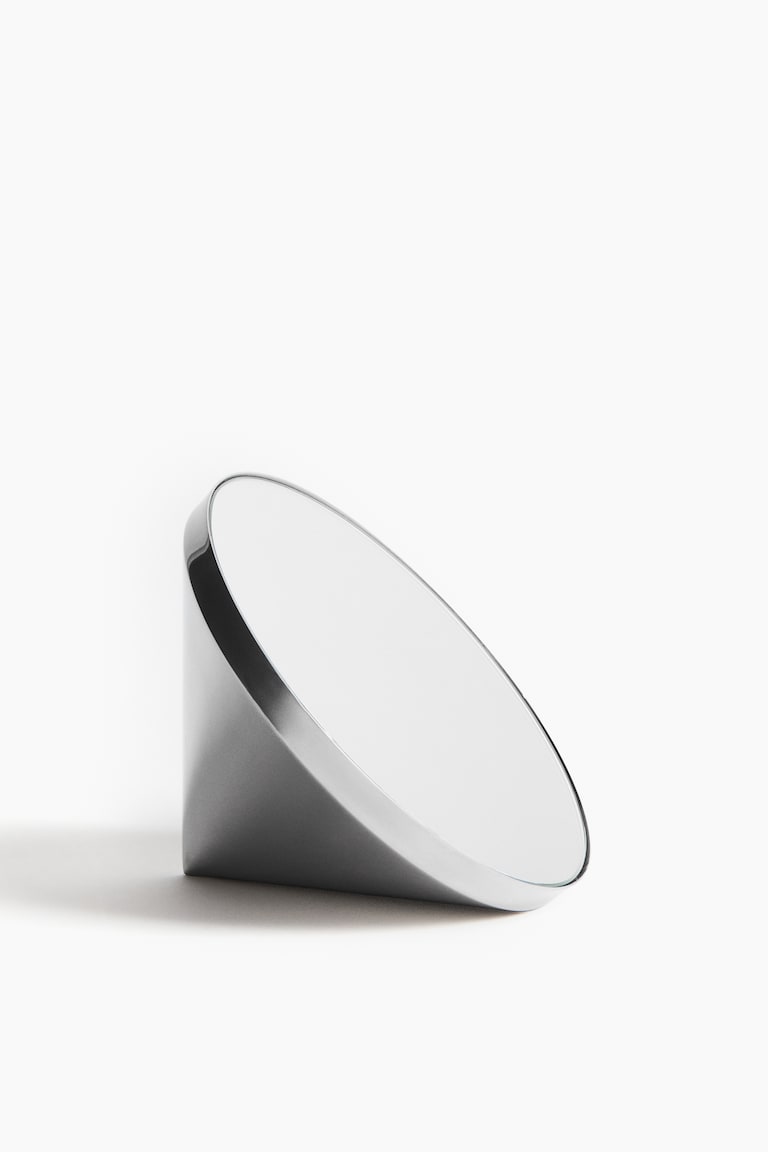 Cone-shaped mirror
