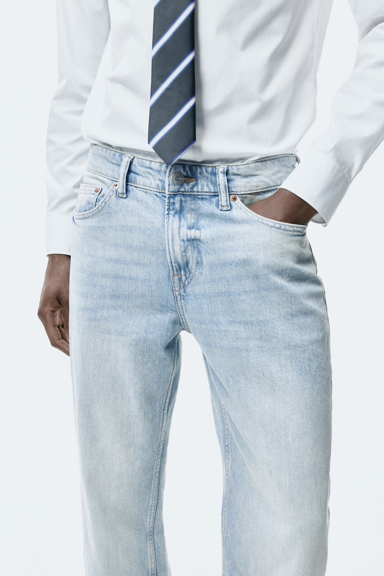 Regular Jeans - כחול ג'ינס בהיר/שחור/אפור ג'ינס בהיר/כחול ג'ינס/כחול ג'ינס כהה - 3