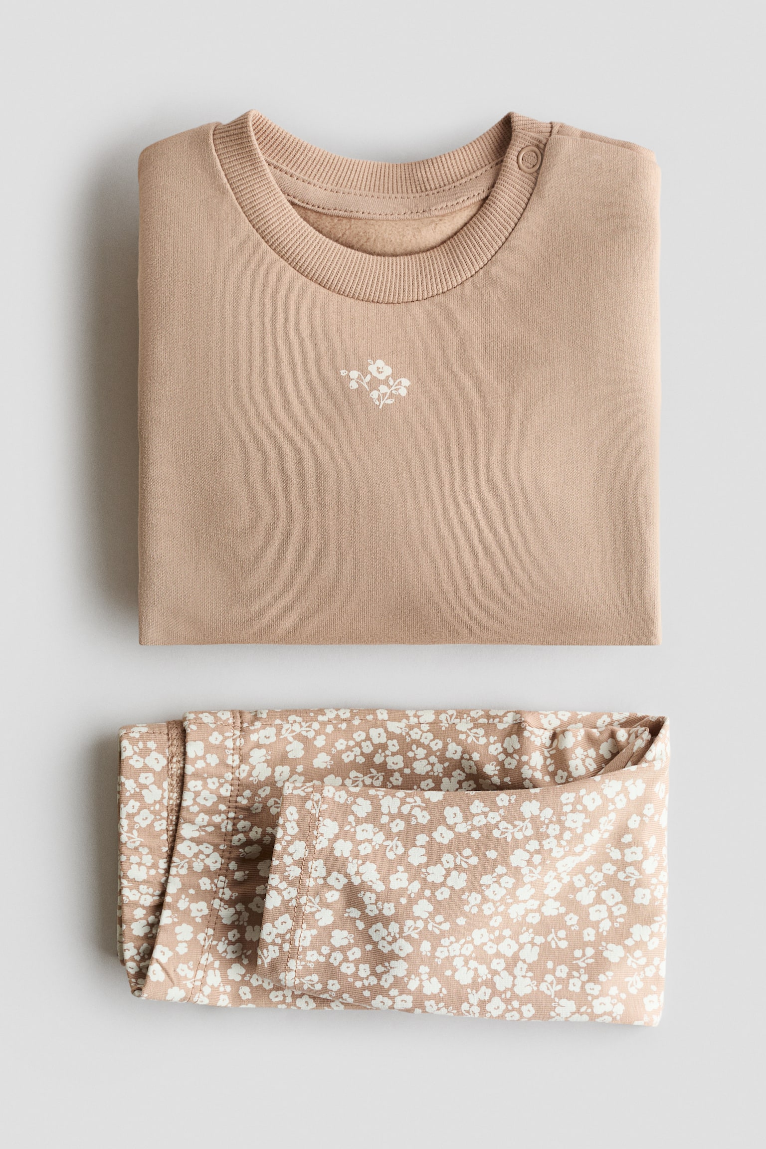 2-piece sweatshirt and leggings set - Beige/Floral/Light purple/Hearts/Light pink/Cherries/Light beige/Bears/Light blue/Hearts/Navy blue/Striped/Cream/Mouse/Dusty pink/Apples/Light beige/Bear/Light dusty blue/Hello Friend/White/Hearts/Grey/Striped - 2