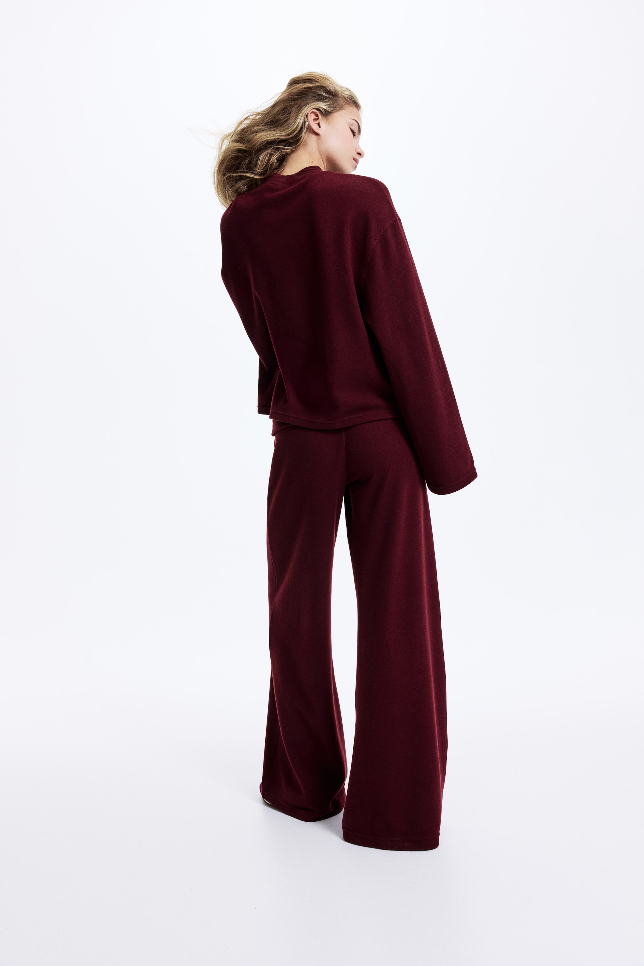 View larger image: 2-piece jersey top and trousers set - Burgundy - Ladies | H&M GB 4