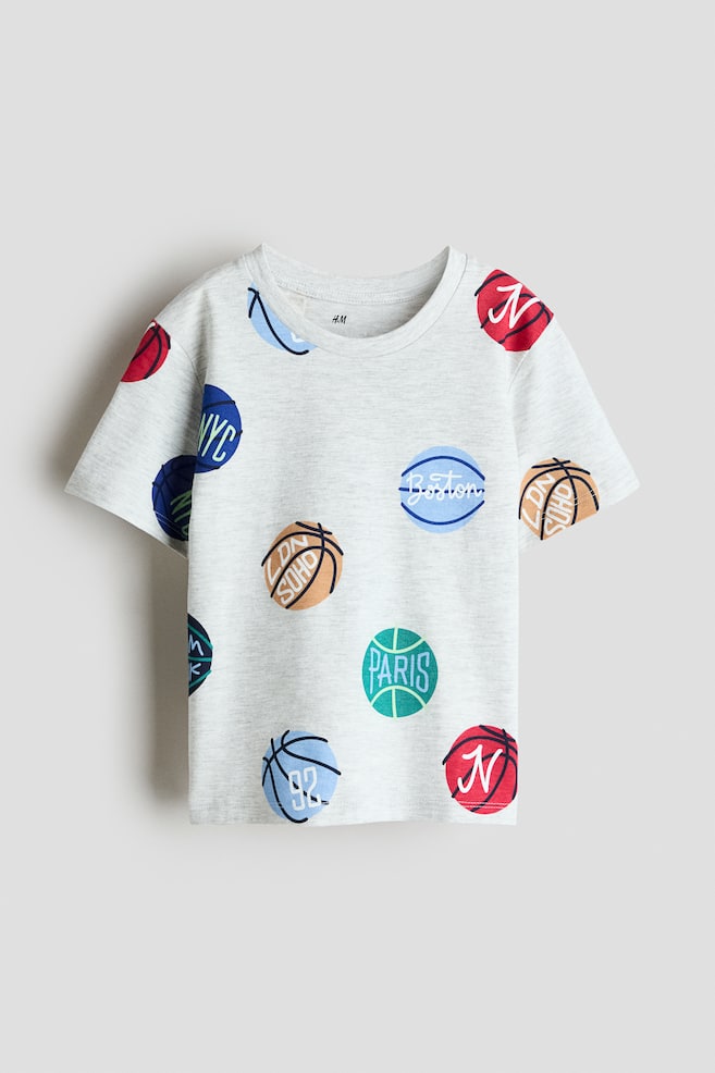T-shirt imprimé en coton - Gris clair/ballons de basket/Bleu marine/tigres/Gris clair chiné/SOHO/Crème/dinosaure/Blanc/rayures marron/Gris chiné/Street Snacks/Gris/Dino Crew/Vert foncé/Venice/Blanc/rayé/Crème/NASA/Blanc/rayé/Vert foncé/crocodiles/Rouge/Miami/Rouge/Brooklyn/Vert/palmier/Bleu clair/poissons - 1