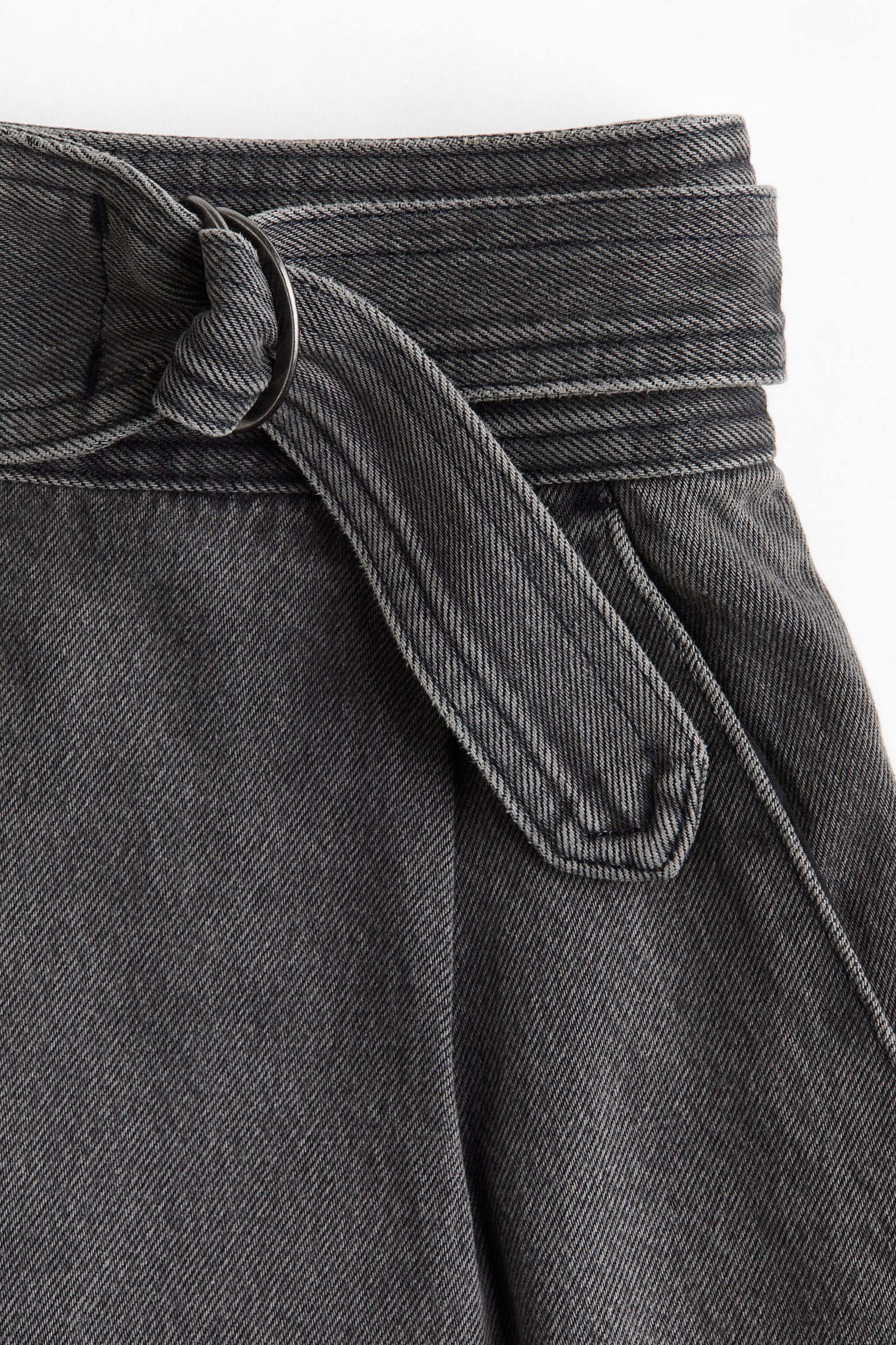 Женские шорты H&M Belted Denim Shorts, цвет: Тёмный серый — фото 5