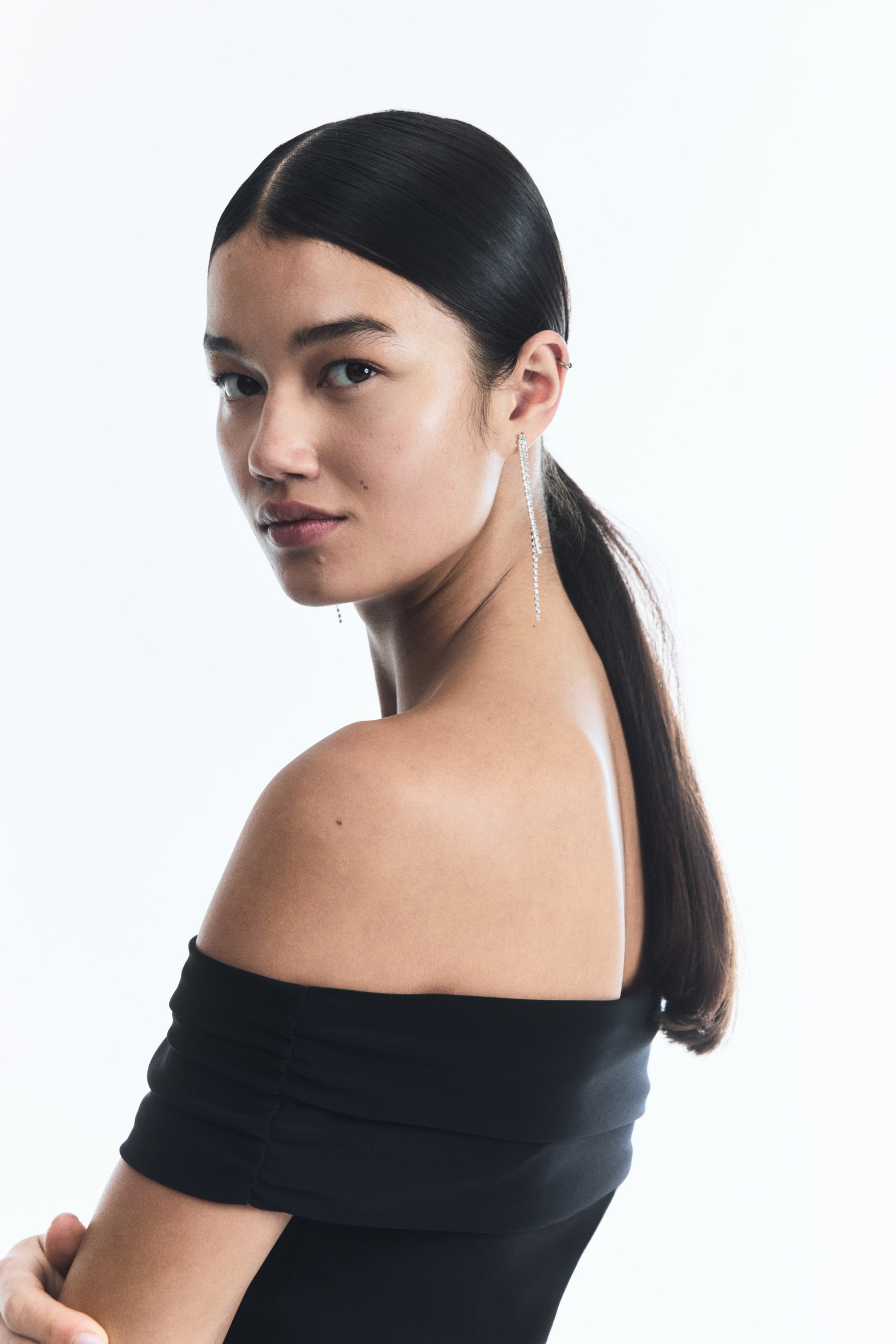 View larger image: Draped Off The Shoulder Top - Black - Ladies | H&M AU 3