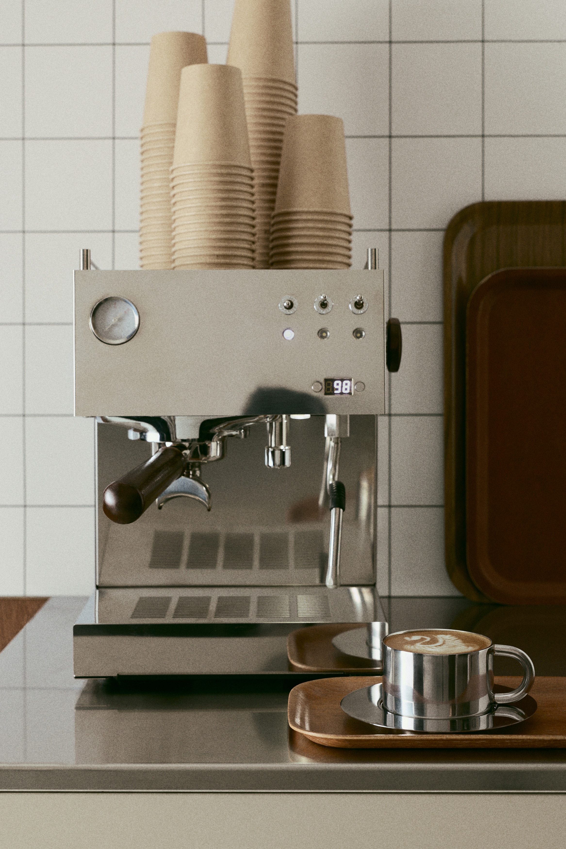 Filiżanka i spodek ze stali nierdzewnej - Srebrzysty