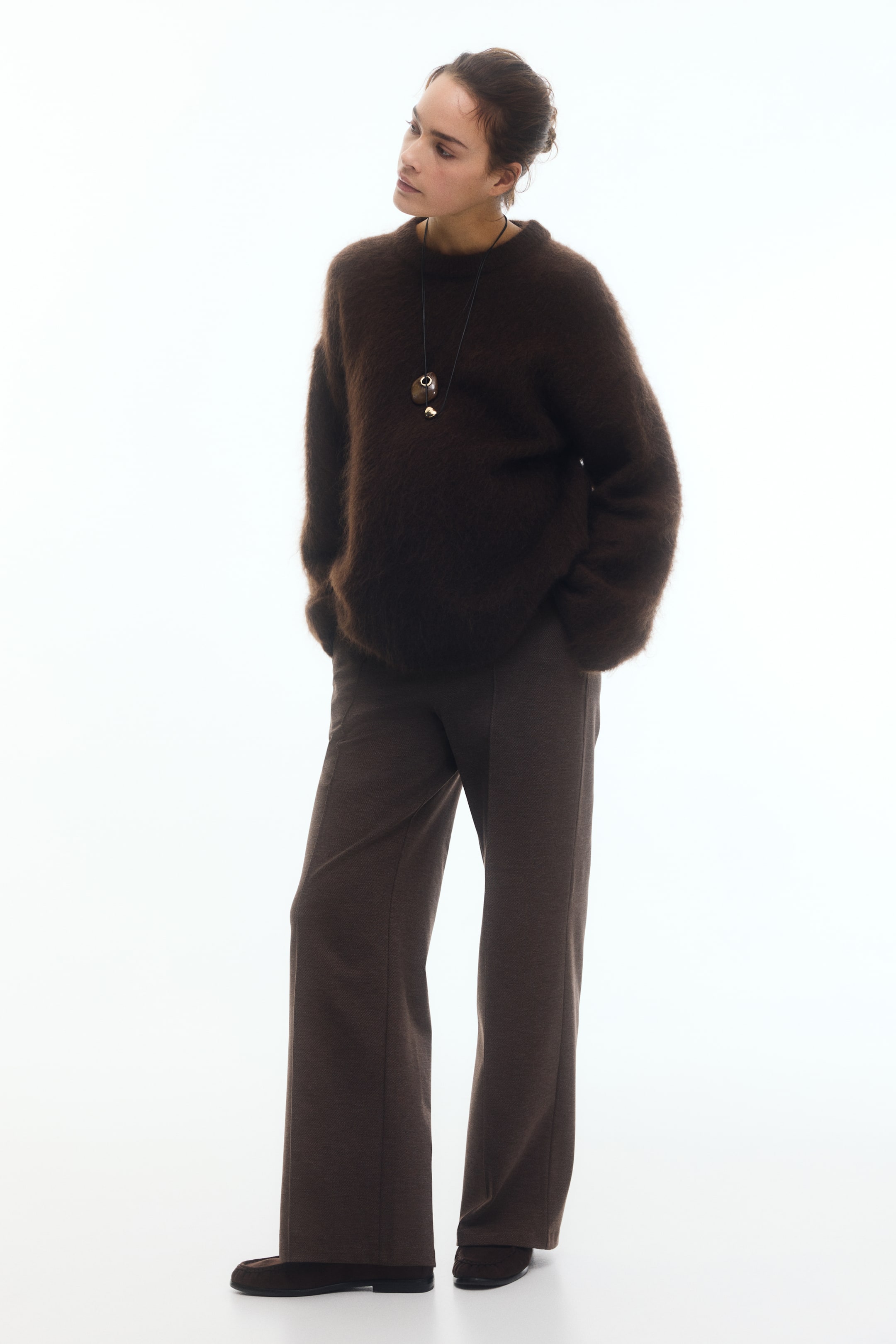 Ampliar la imagen: MAMA Pantalón con pliegues al frente - Café jaspeado oscuro - Ladies | H&M MX 3