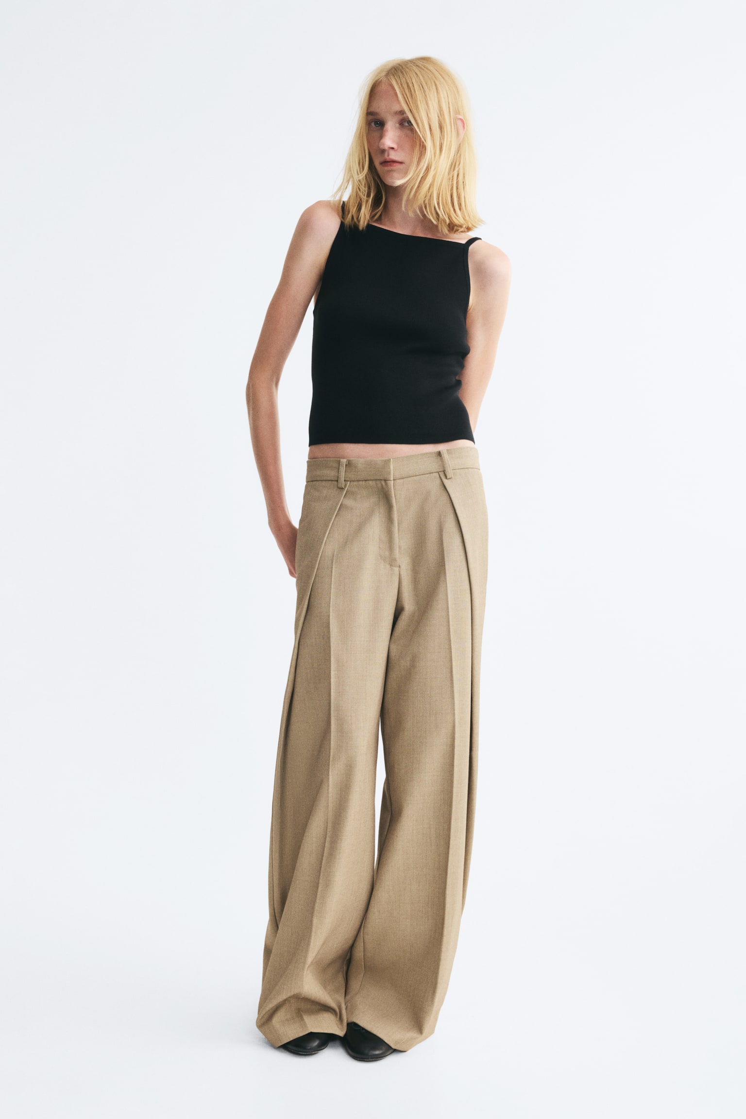 Rib-knit silk-blend strappy top - Black/Cream - 1