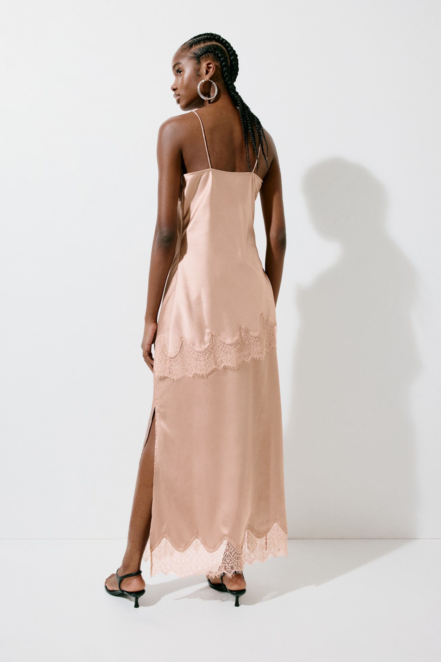 Lace-trimmed satin skirt - 3