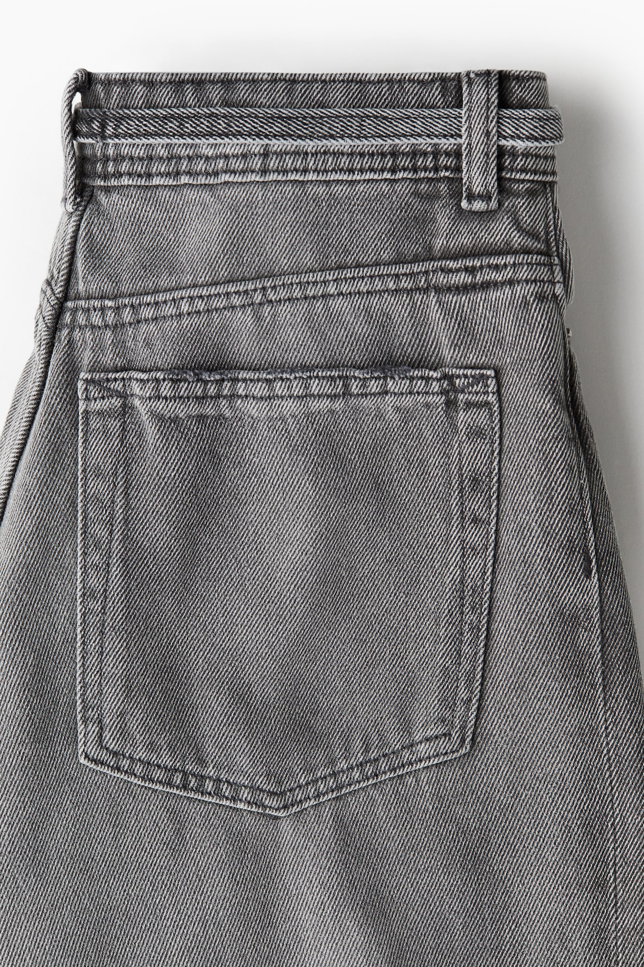 Wide-Leg Tie-Belt Jeans - image 2