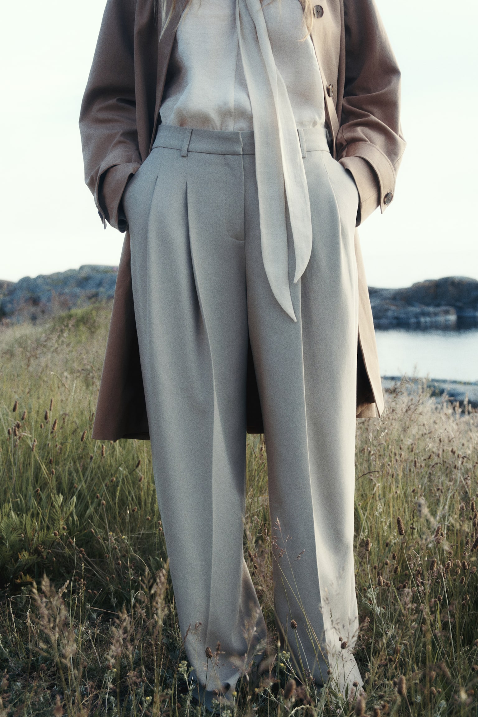 Wide tailored trousers - Light beige/Dark grey/Black - 5