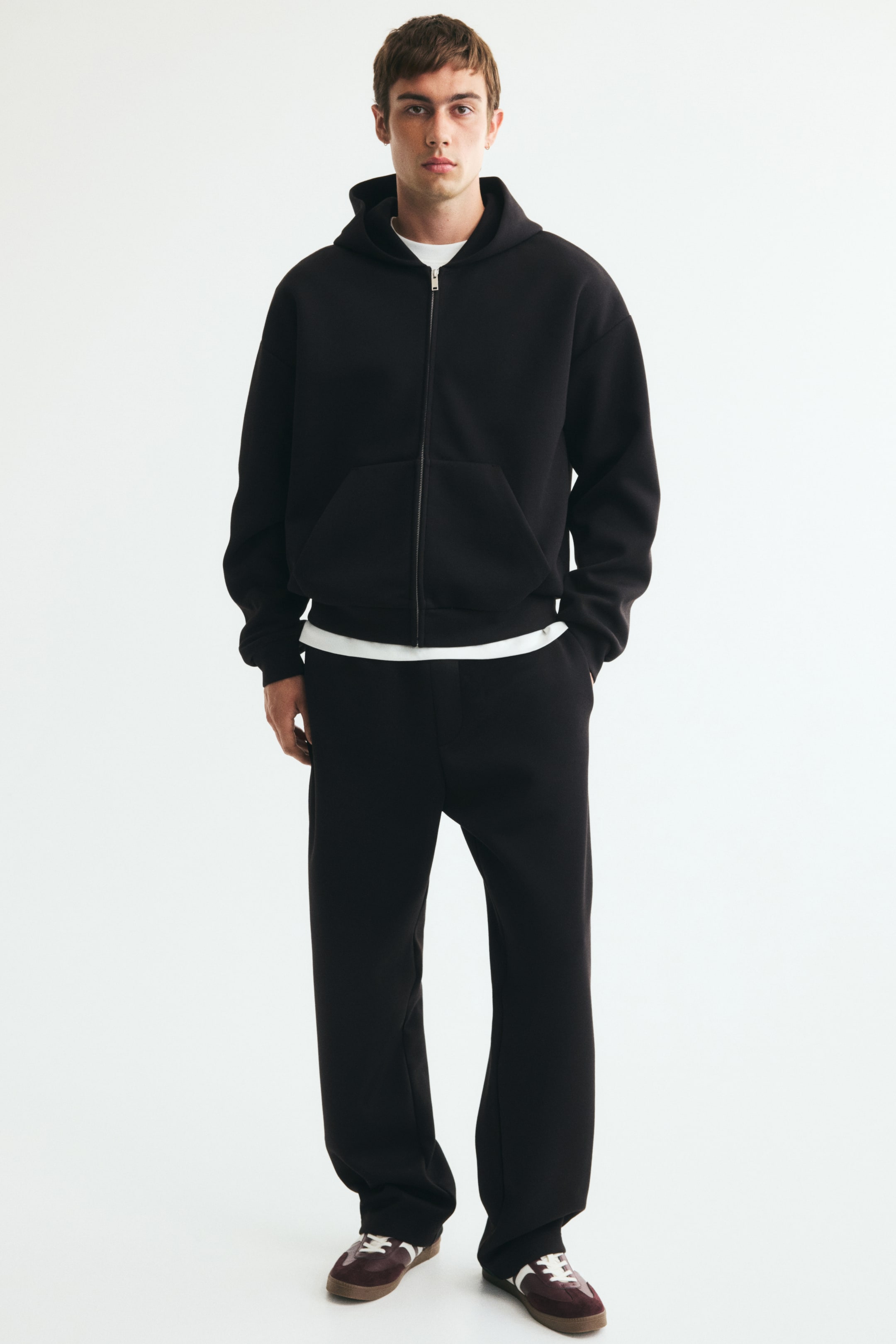 Prikaži veću sliku: Donji deo trenerke od interlok žerseja Relaxed Fit - Crna - Men | H&M RS 1