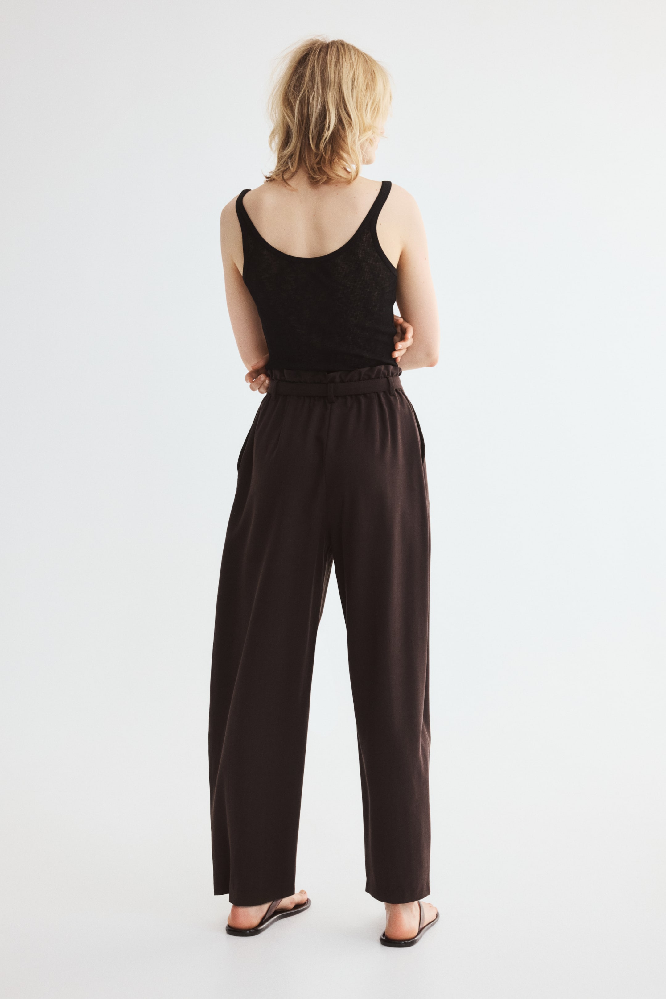 Pantalon tonneau avec ceinture à nouer