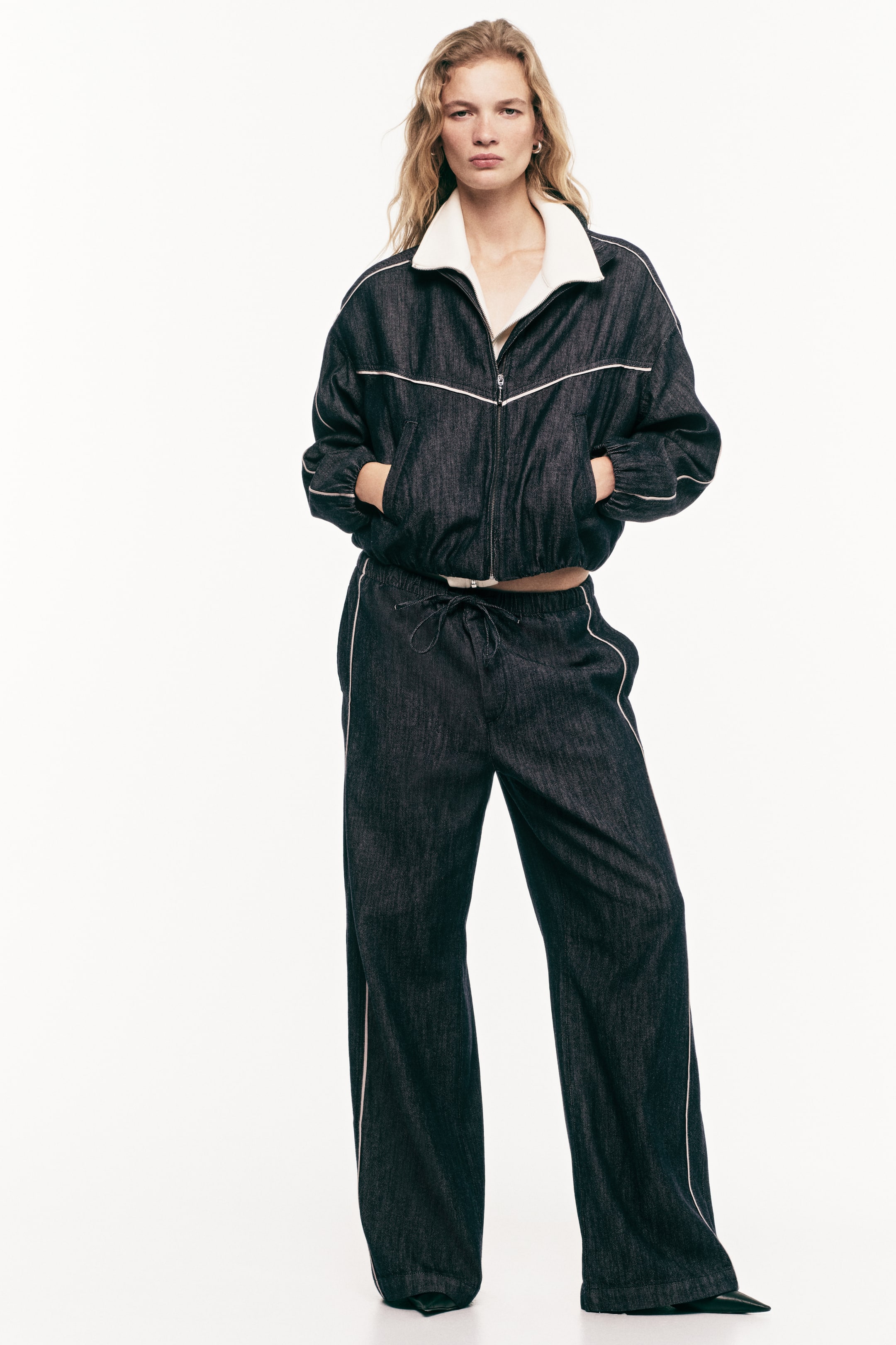 Visa större bild: Denimbyxa med dragsko - Mörk denimblå - DAM | H&M FI 1