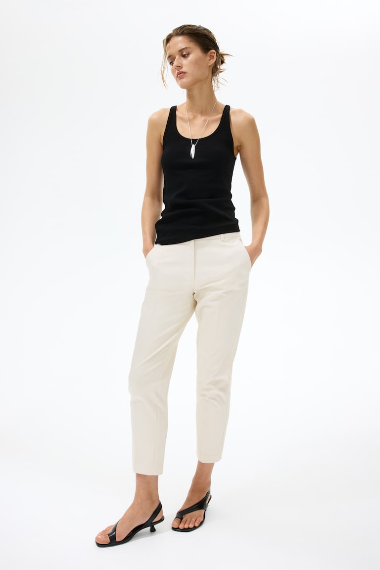 Ladies - Cream Cigarette trousers - Size: 18
