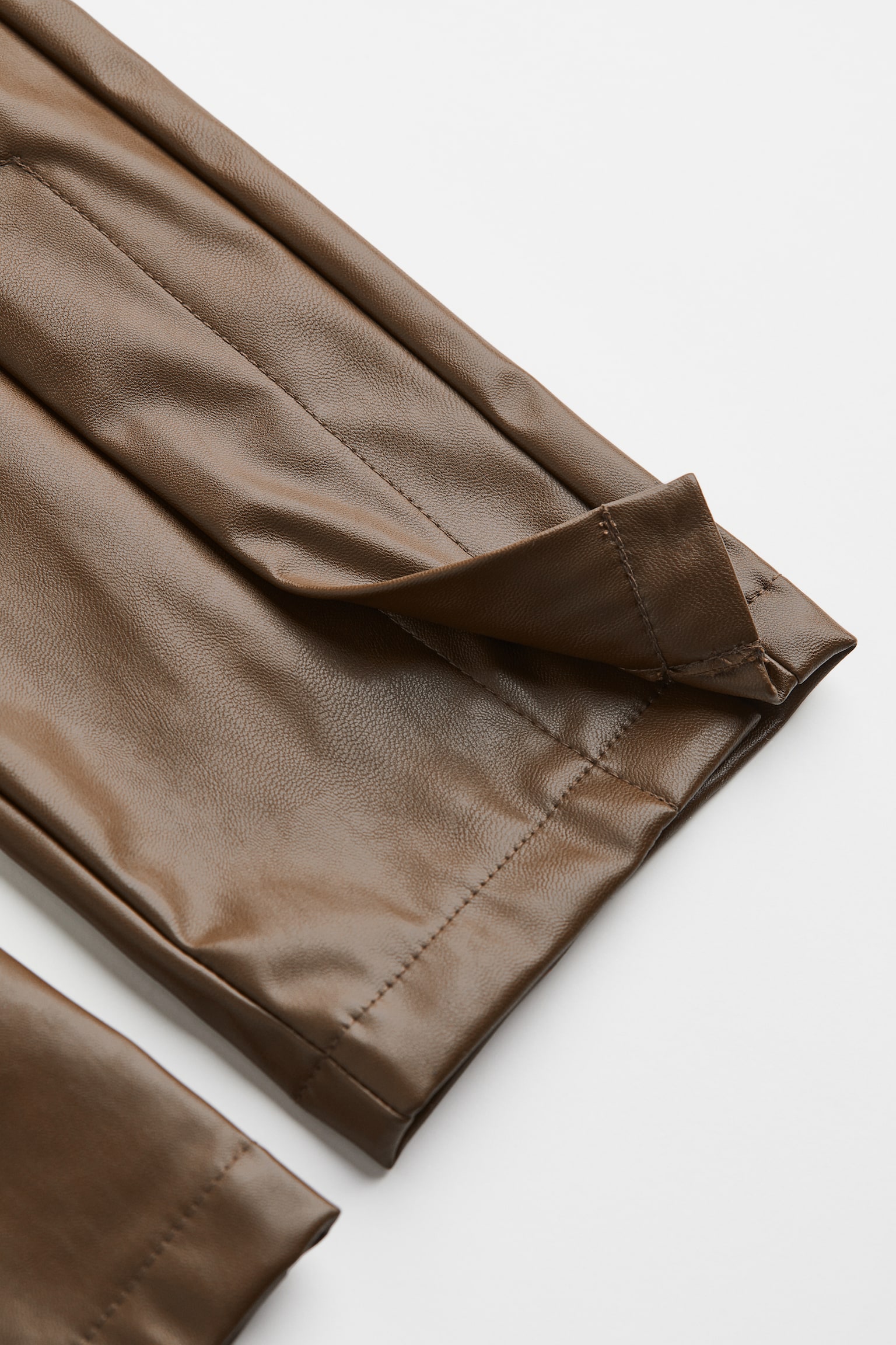 Slit-hem trousers - Brown - 2