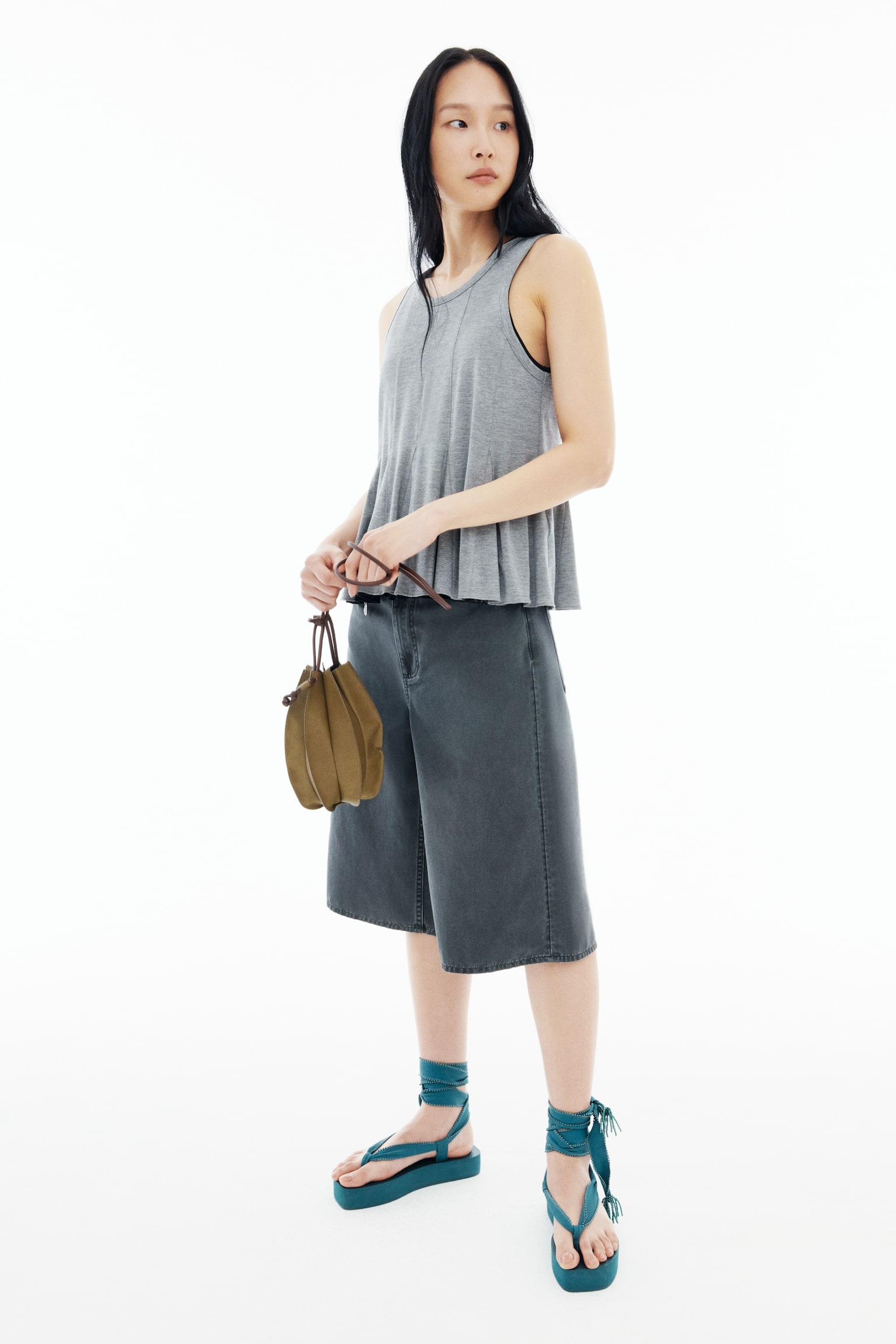 Áo xếp ly tam giác - Màu xám đốm/Màu đen - 1
