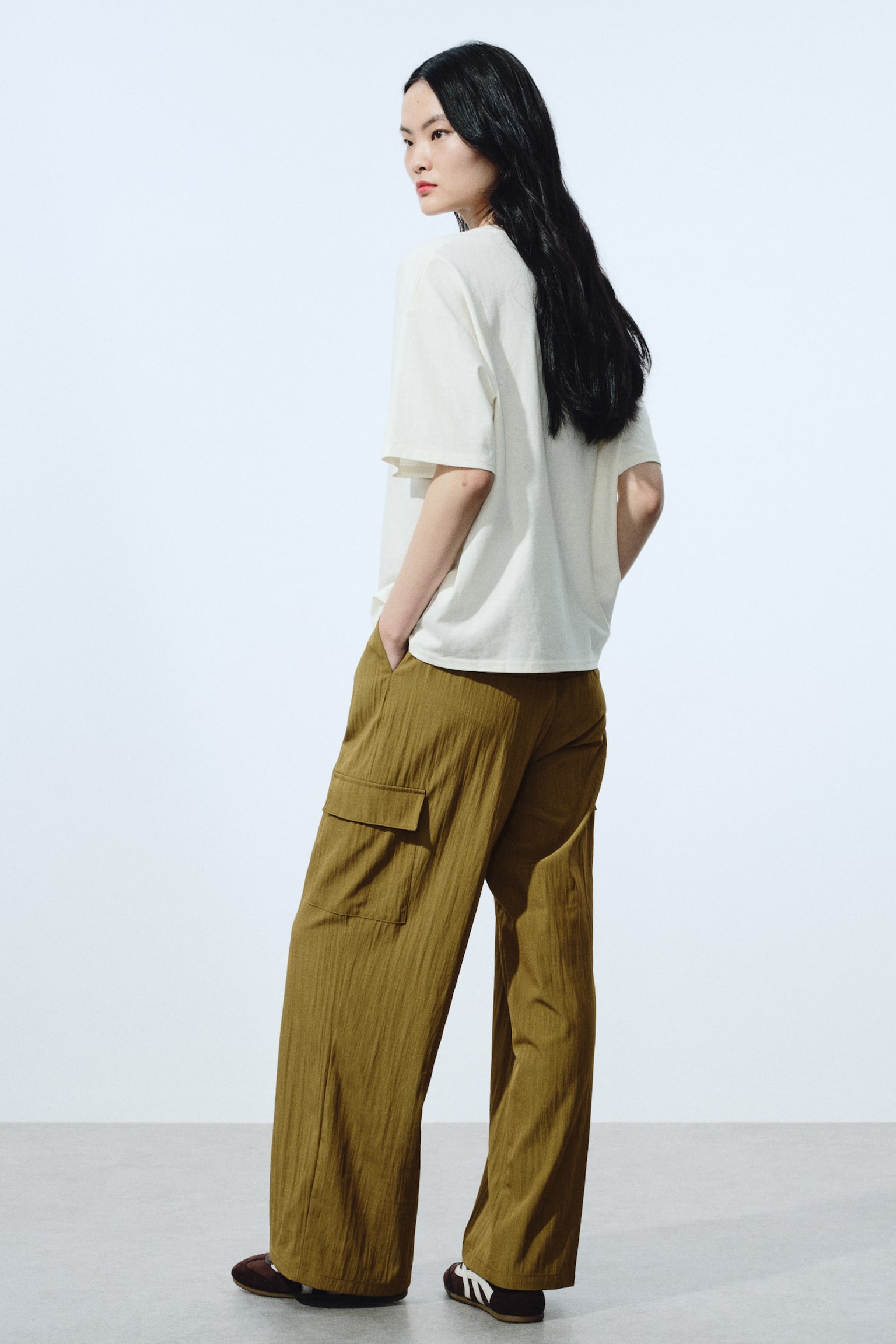 Quần dài túi hộp rộng - Màu vàng ô liu/Màu xám đậm - 4