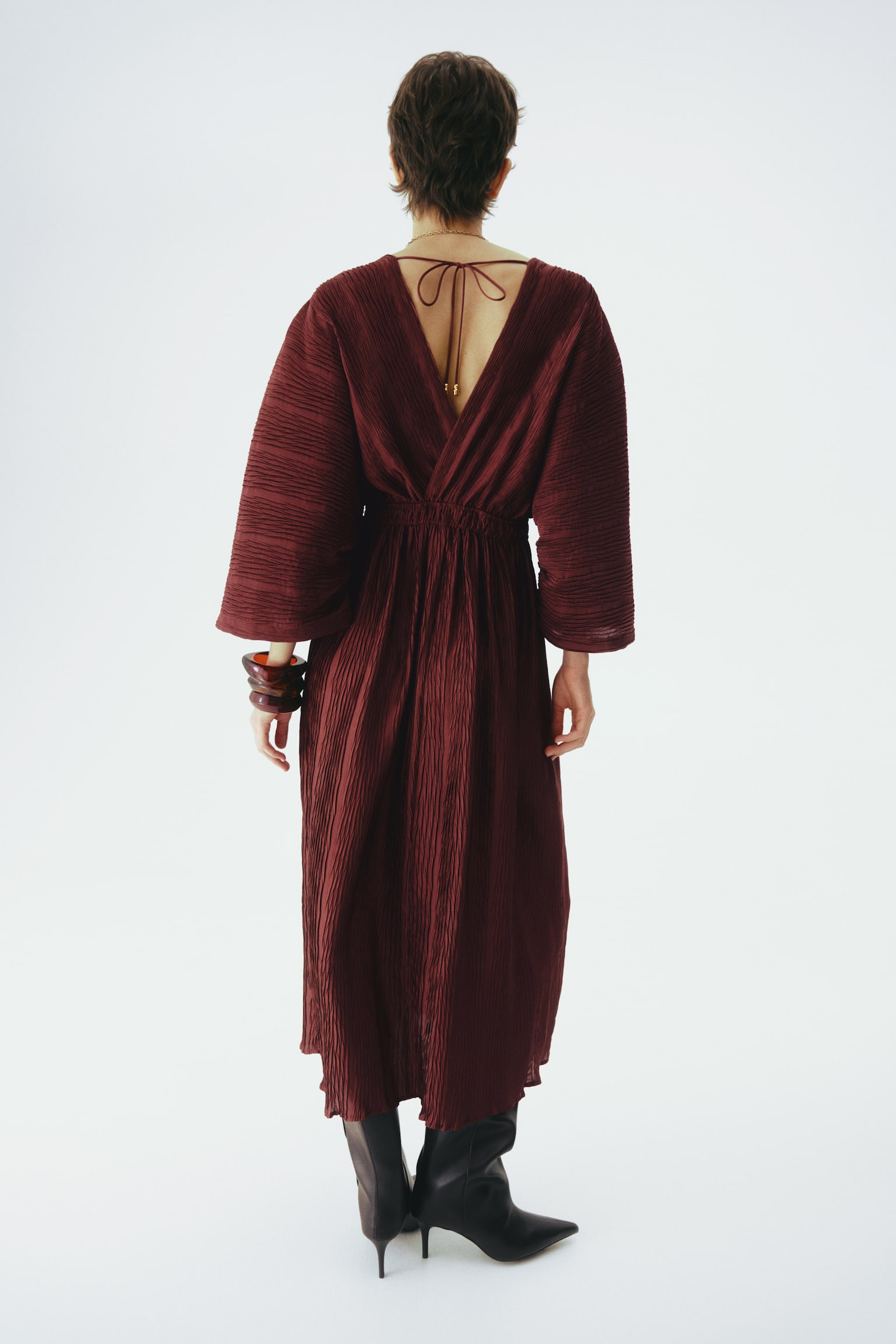 Crinkled V-neck dress - Dark brown - 4