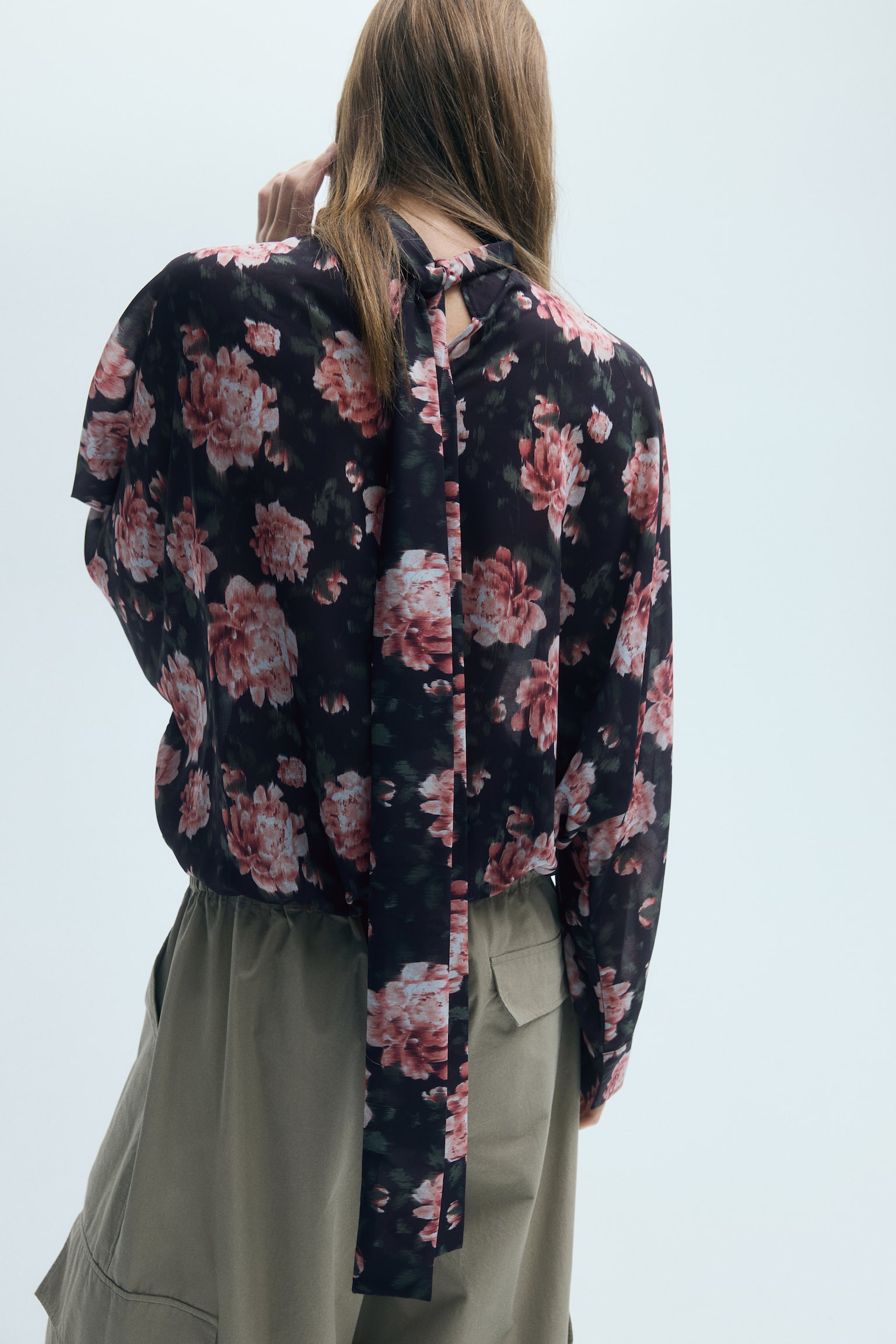 Женская блузка H&M Tie-Detail Blouse, цвет: Чёрный / С принтом — фото 5
