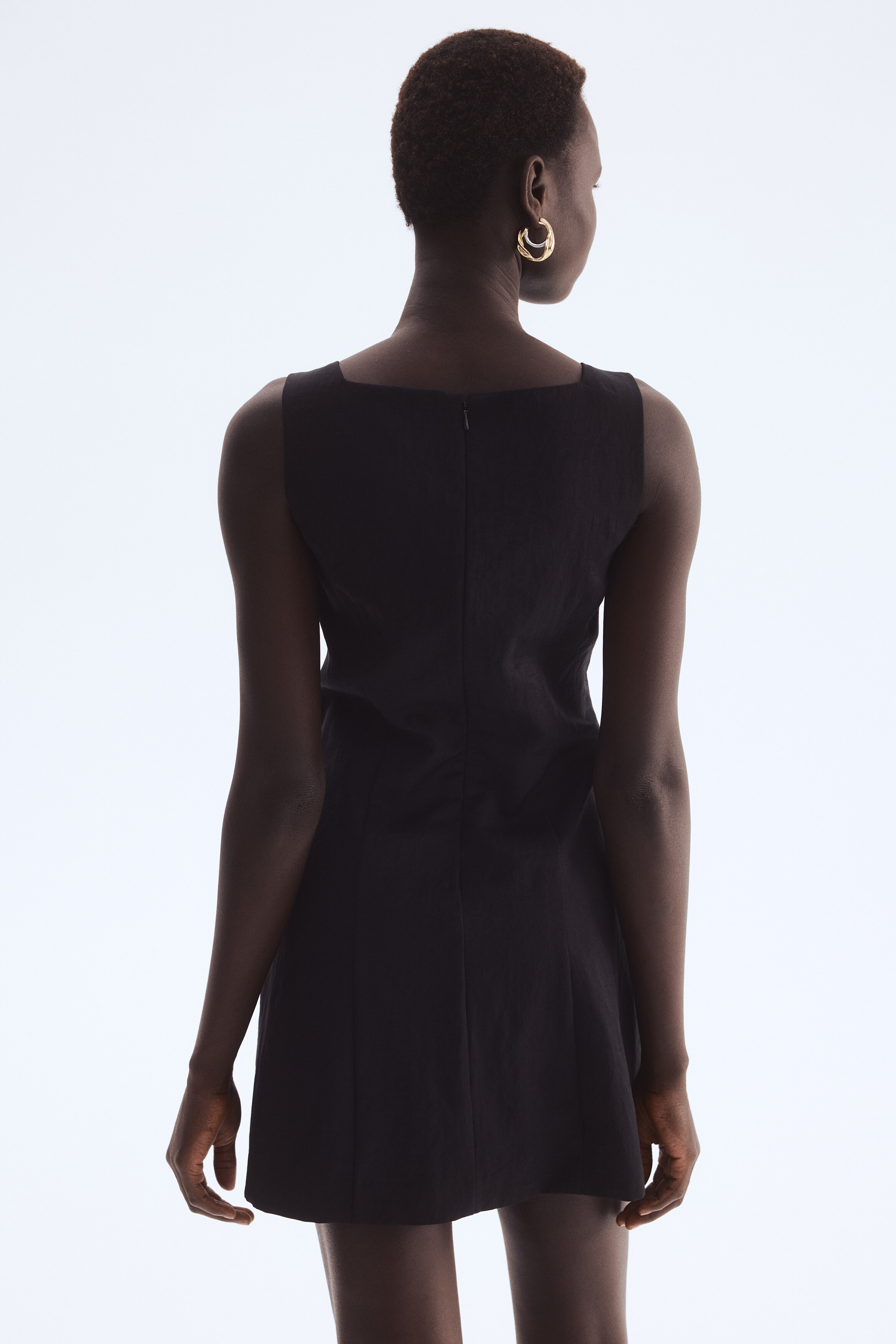 Square-neck twill dress