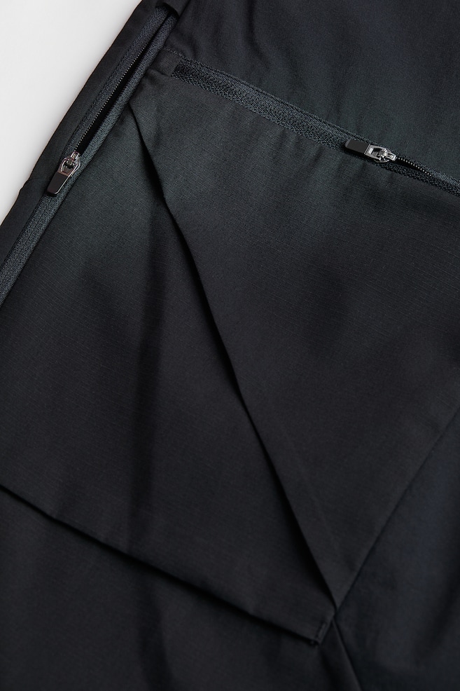 Regular Fit Water-repellent outdoor trousers - Black/Dark khaki green - 10