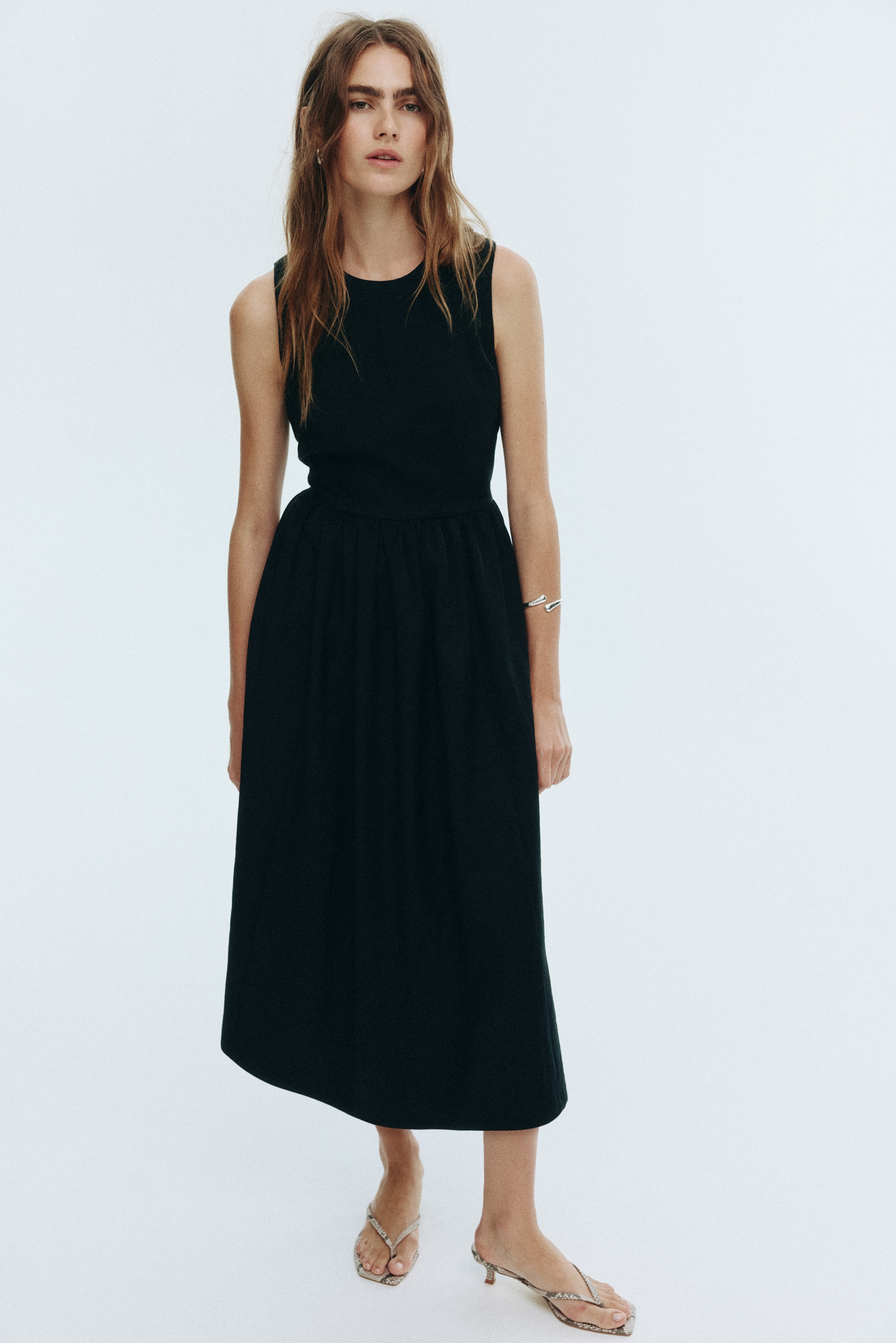 Sleeveless twill dress