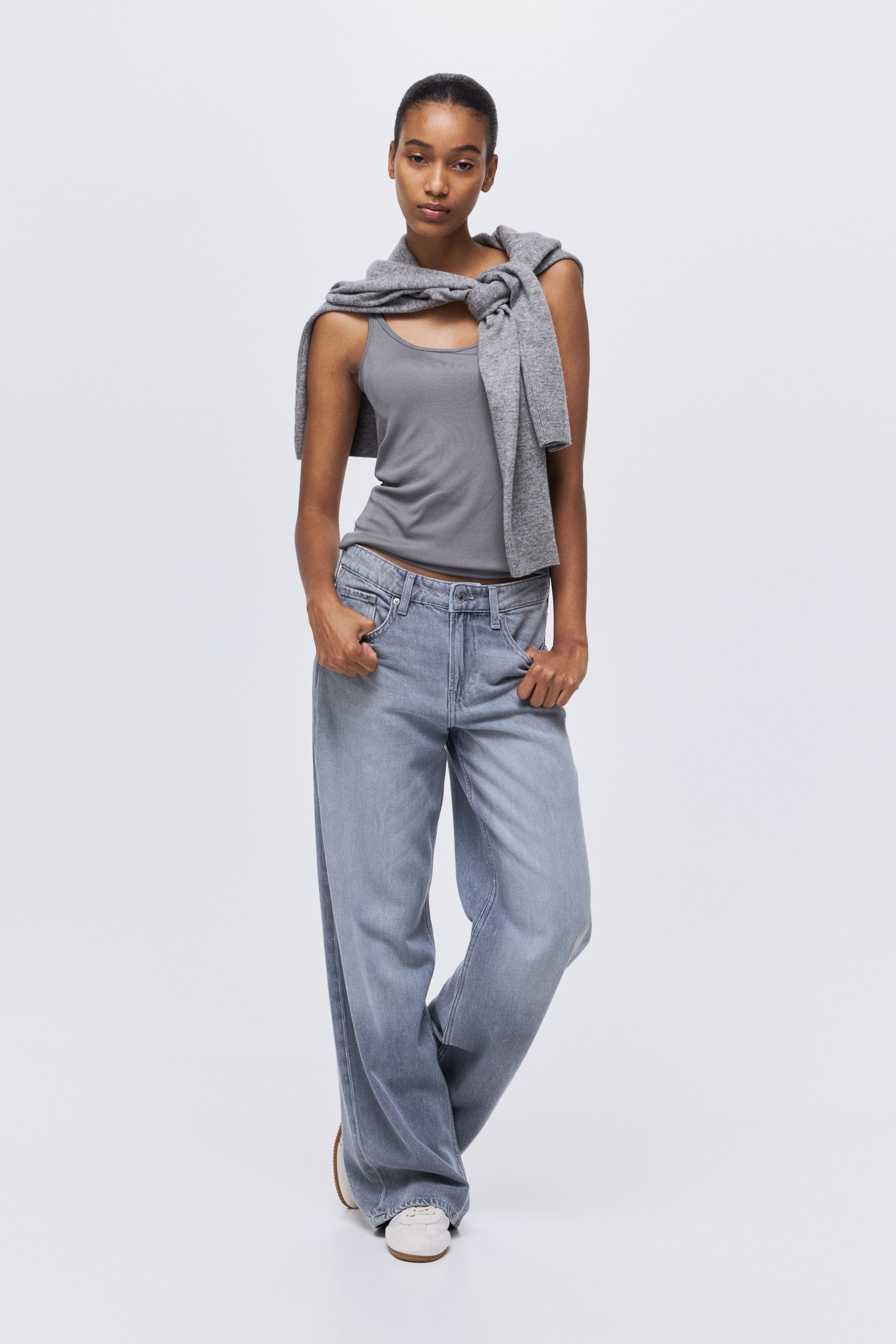 Xem ảnh lớn hơn: Áo ba lỗ liền áo ngực COOLMAX® - Màu xám - Ladies | H&M VN 2