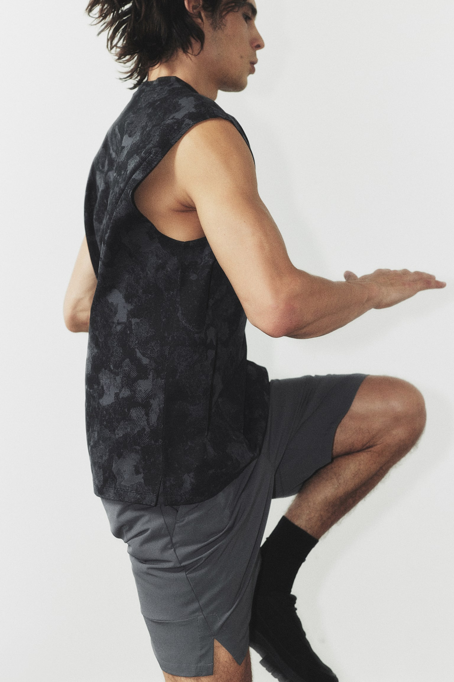 Loose Fit Sports vest top in DryMove™ - Black/Patterned/Black/Khaki green/Patterned - 5