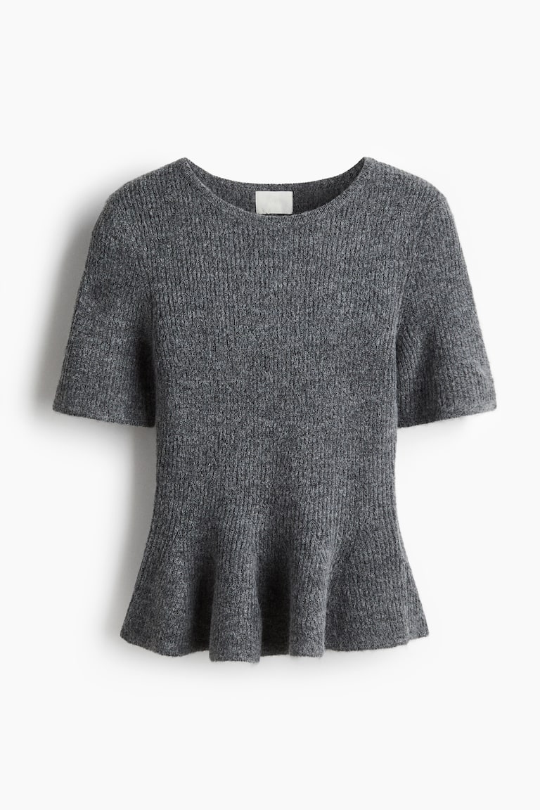 Bluza od rebrastog pletiva sa volanom