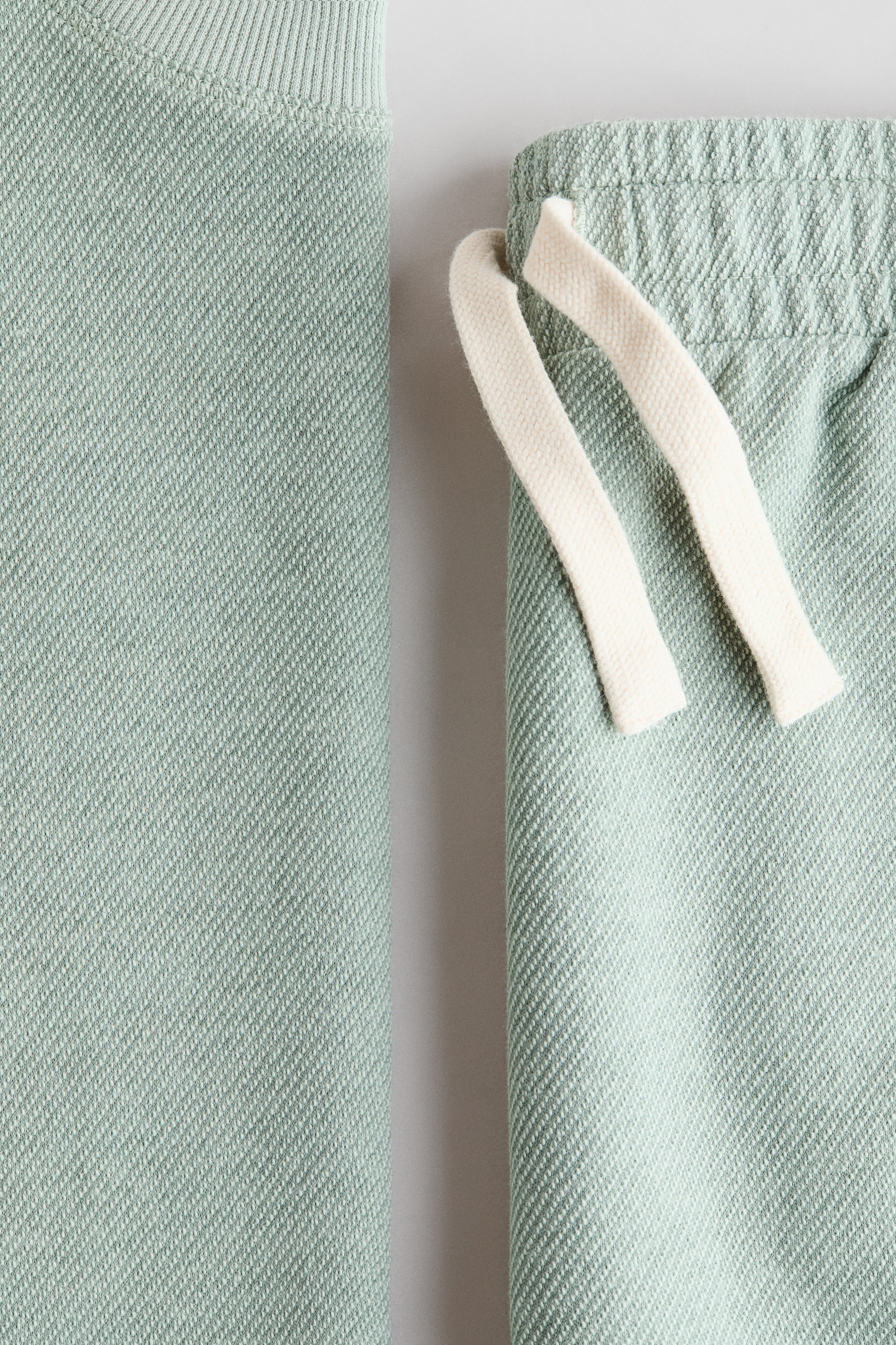 2-Piece Textured Jersey Set